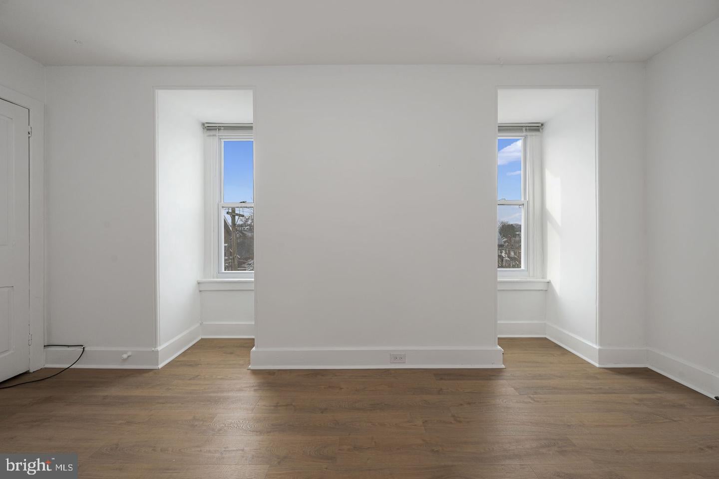305 S MAIN STREET 4