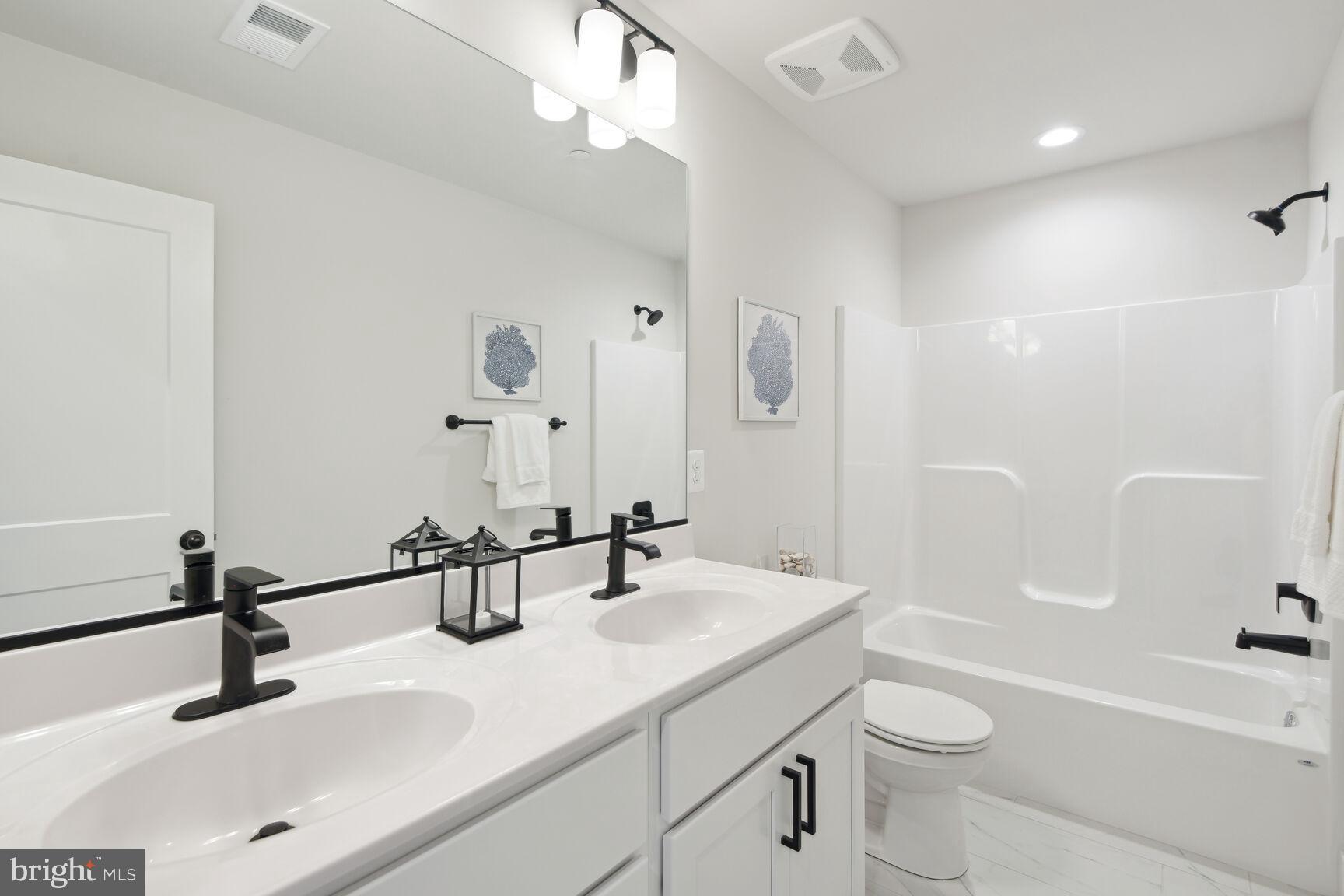 SELBY ON THE BAY - Residential