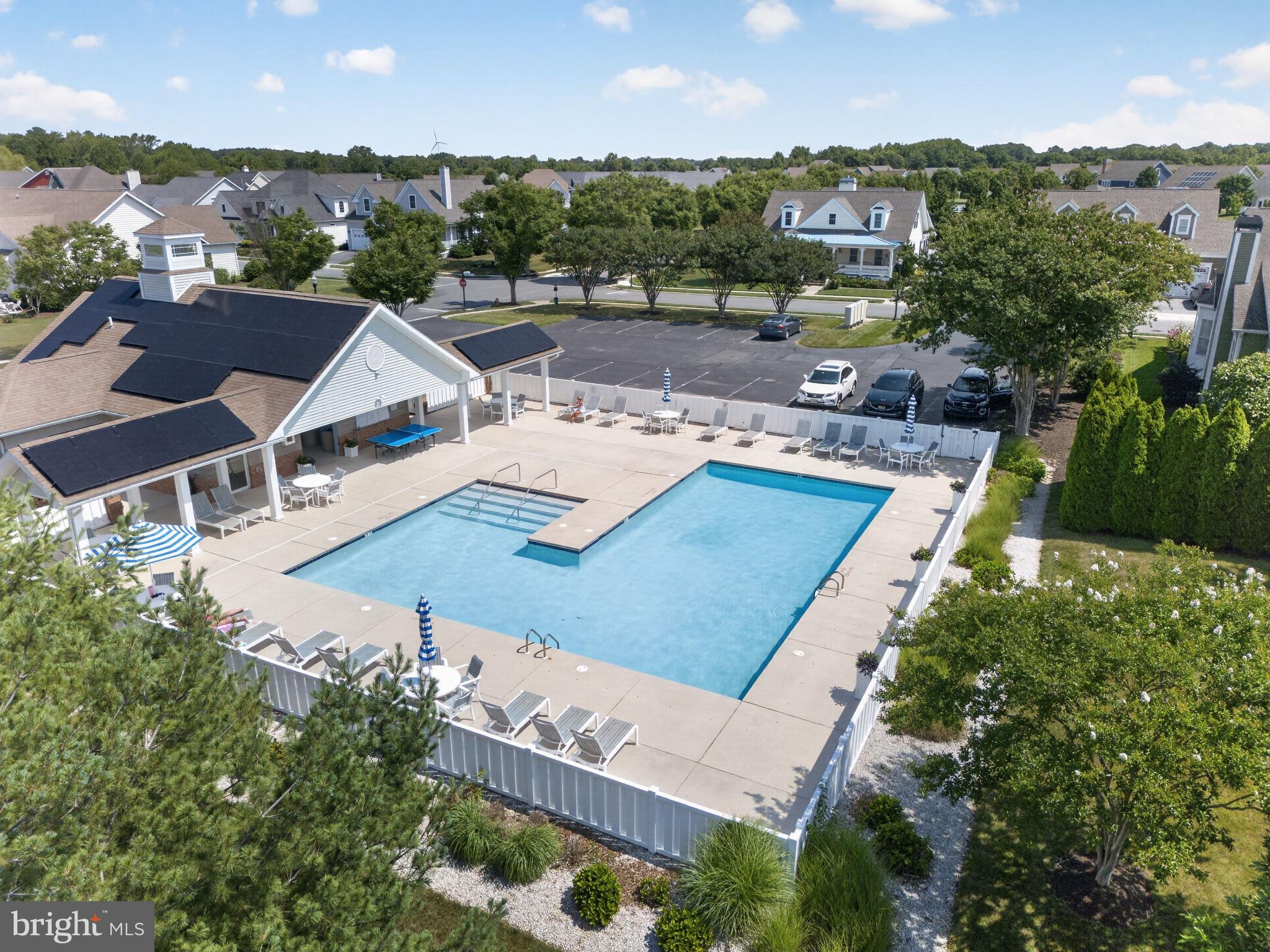 33504 W HUNTERS RUN