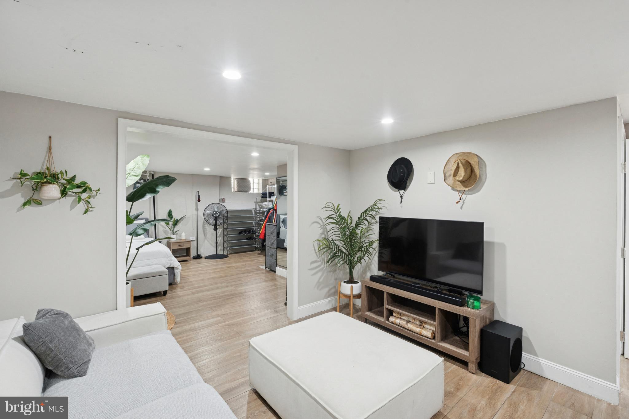 TACONY - Residential