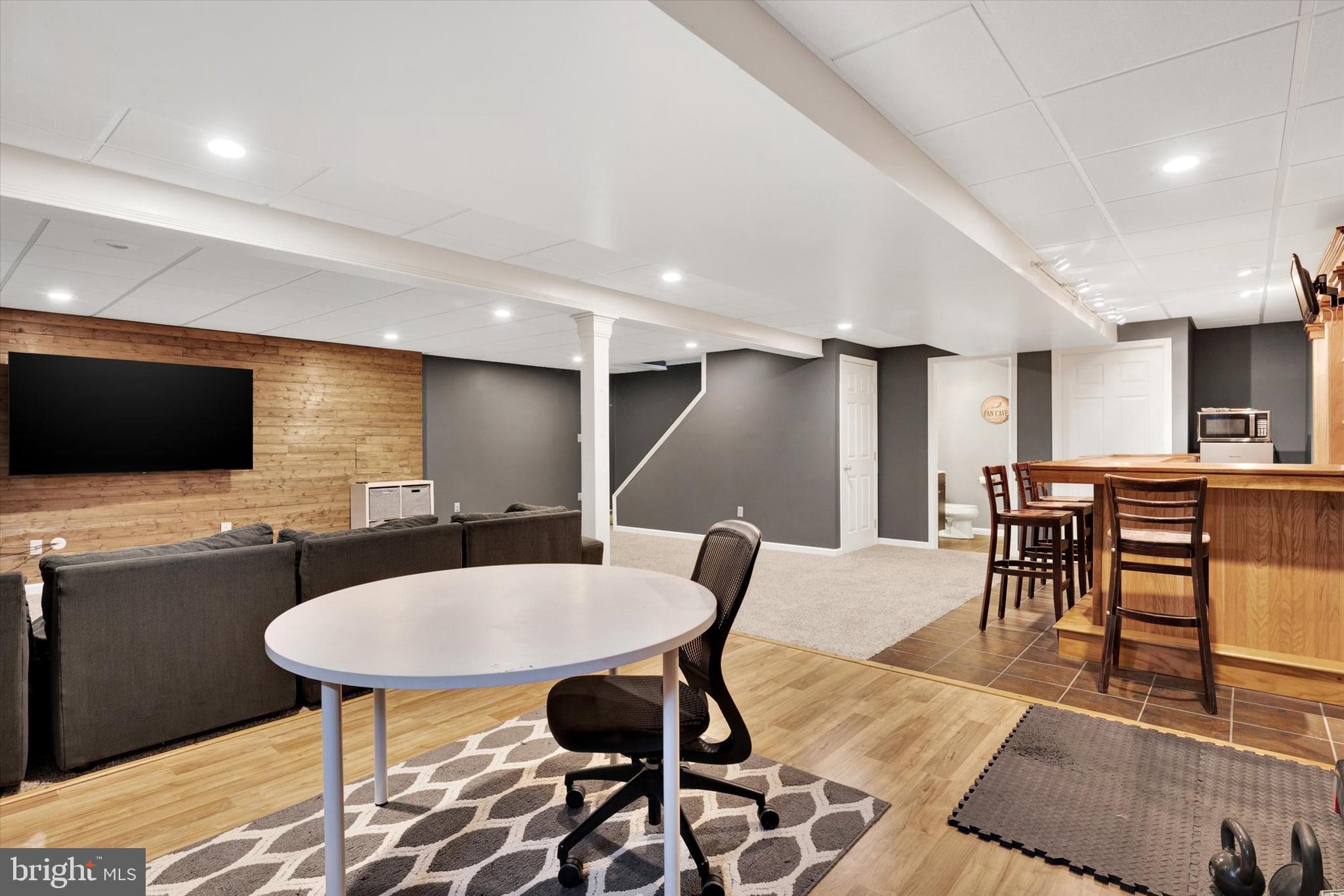 WILLOW GARDENS - Residential