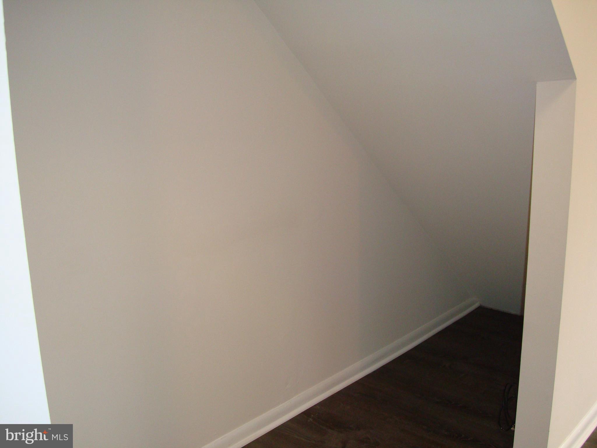 BATTLETOWN - Residential Lease