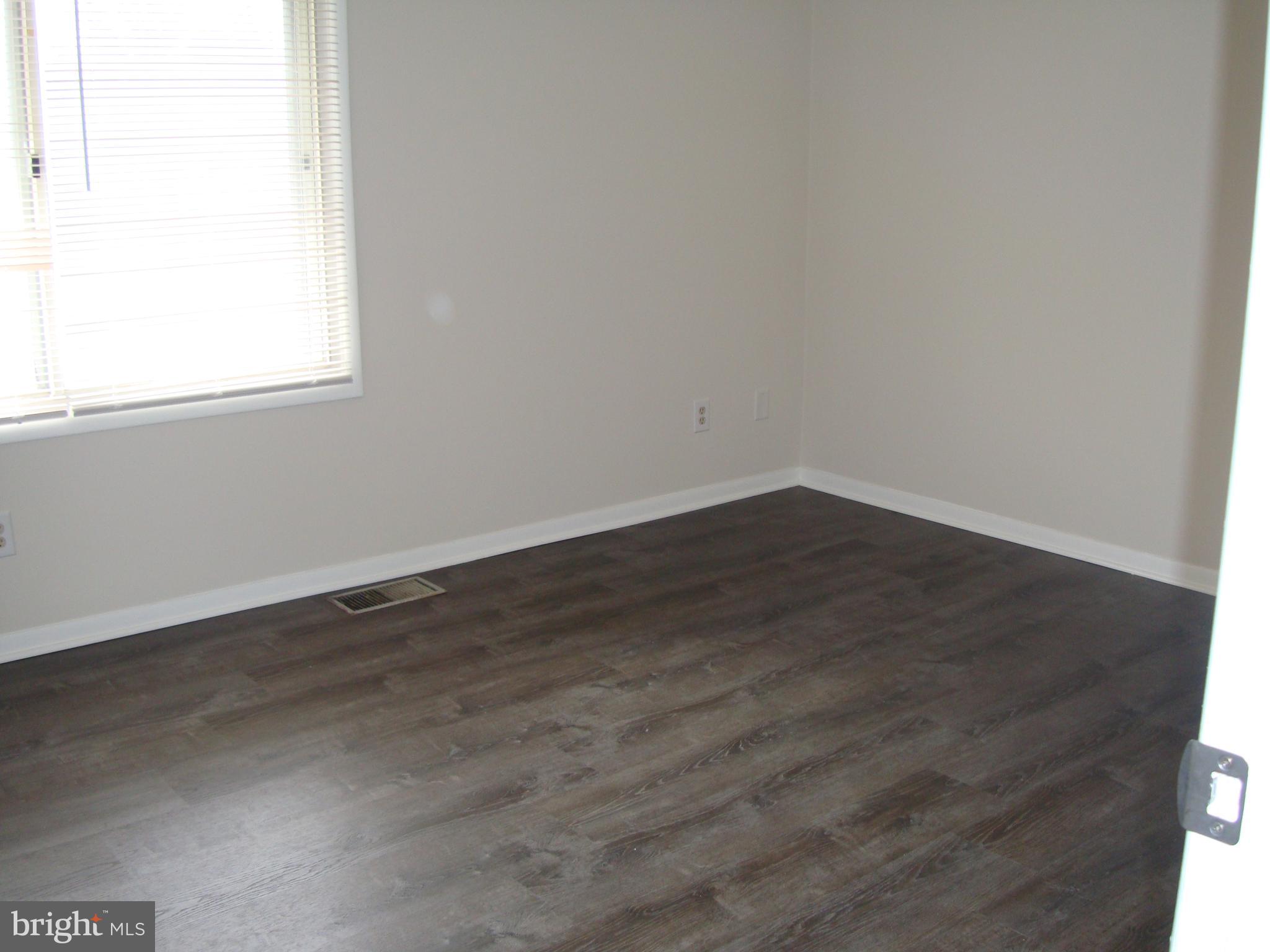 BATTLETOWN - Residential Lease