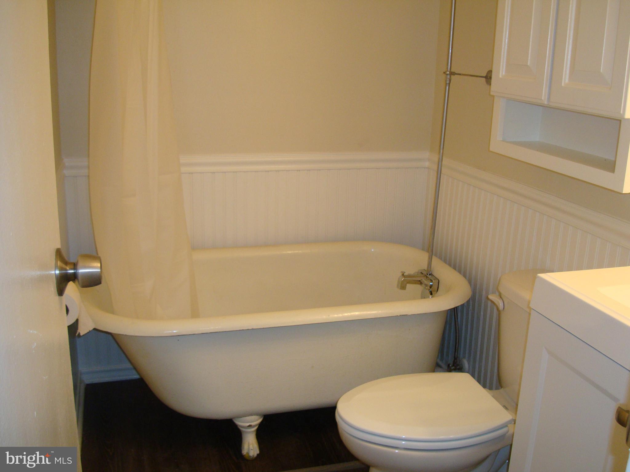 BATTLETOWN - Residential Lease