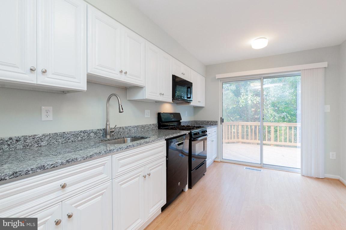 HUNTER VILLAGE - Residential