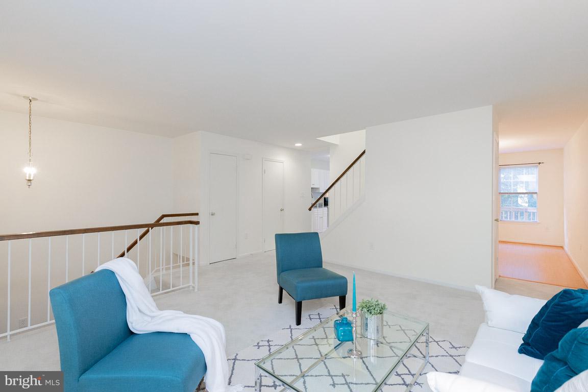 HUNTER VILLAGE - Residential