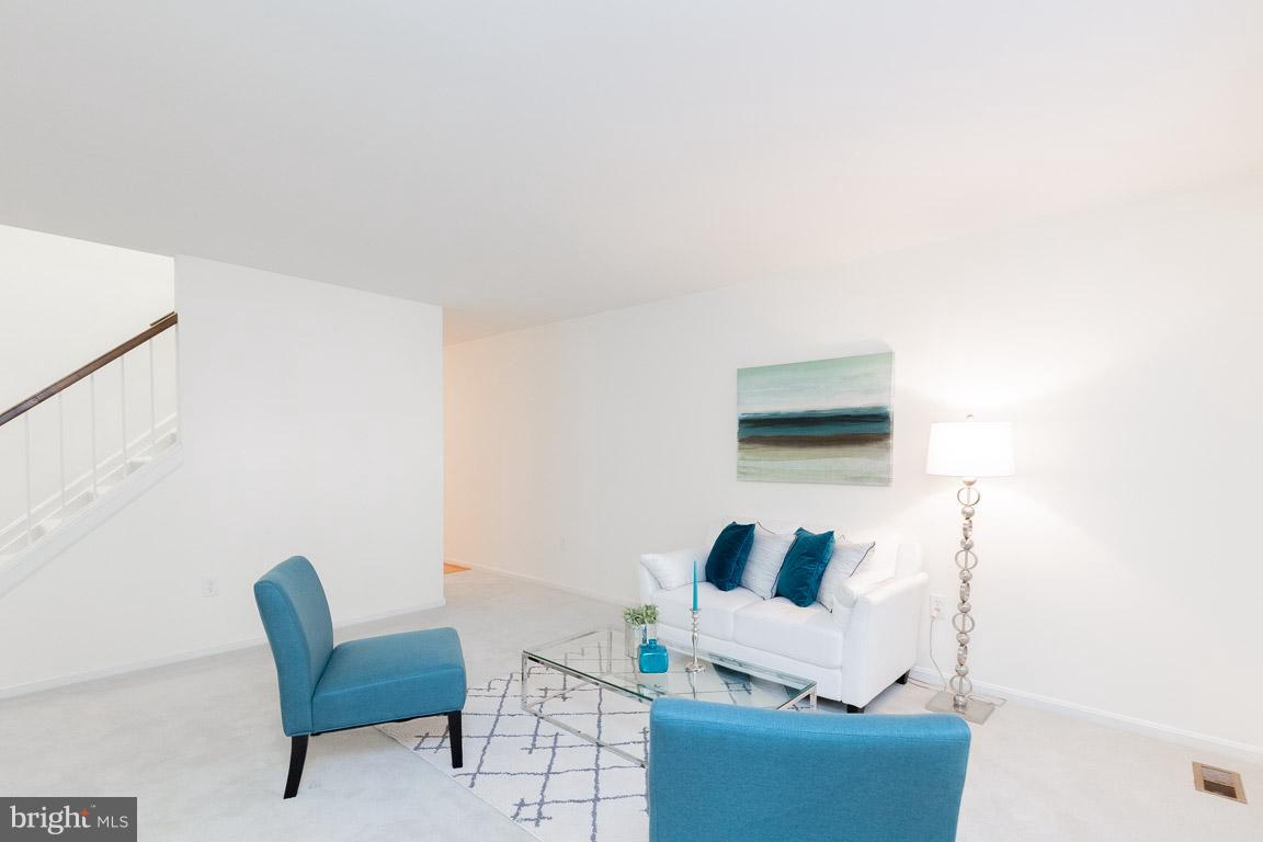 HUNTER VILLAGE - Residential