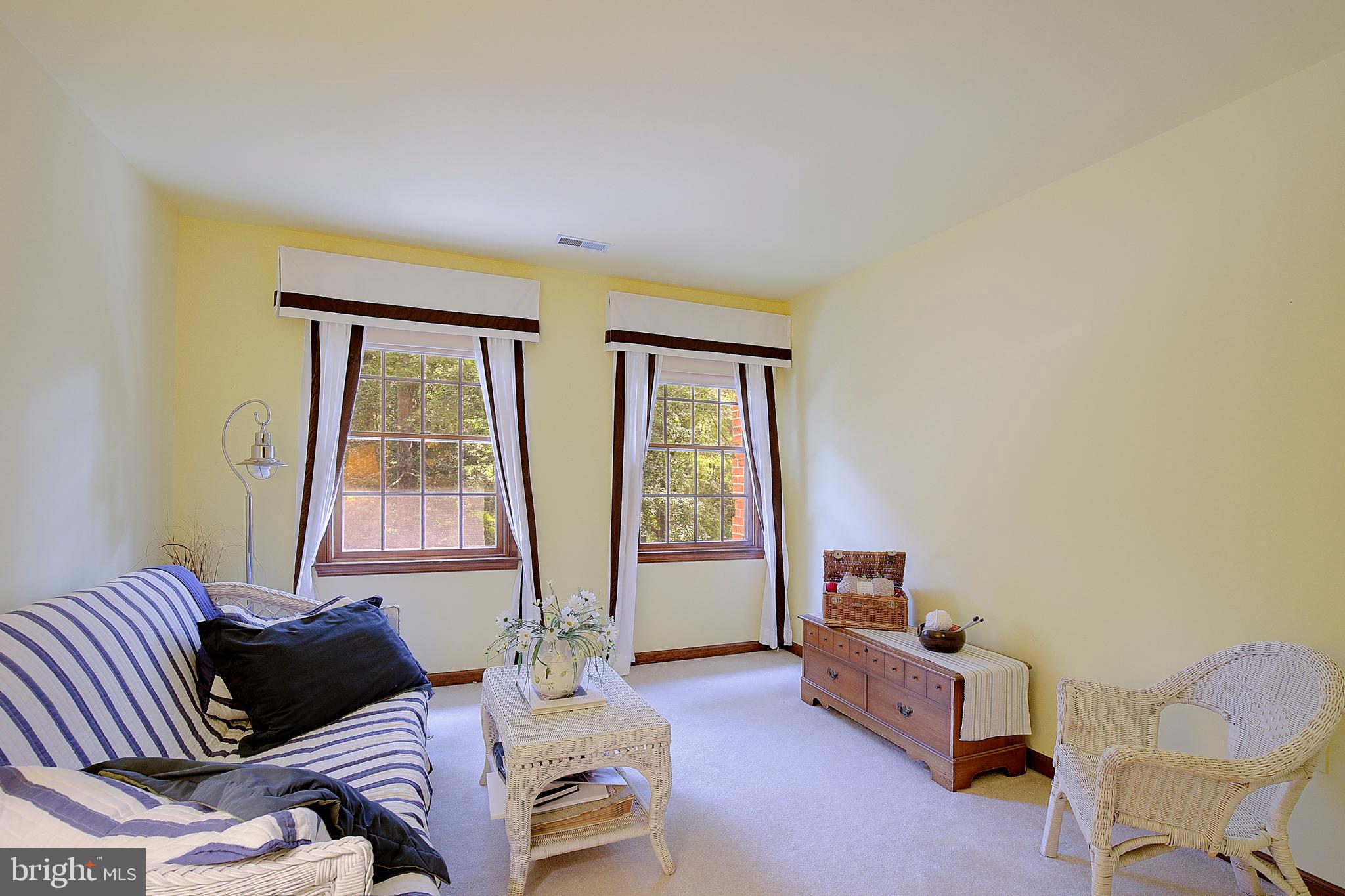 ST LEONARD SHORES - Residential