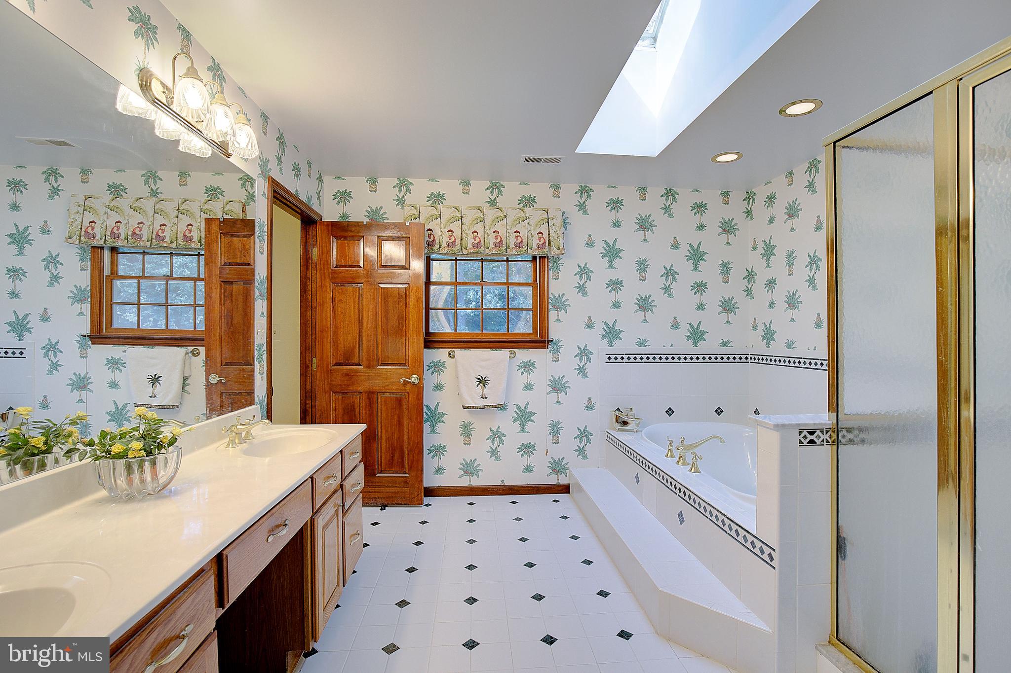 ST LEONARD SHORES - Residential