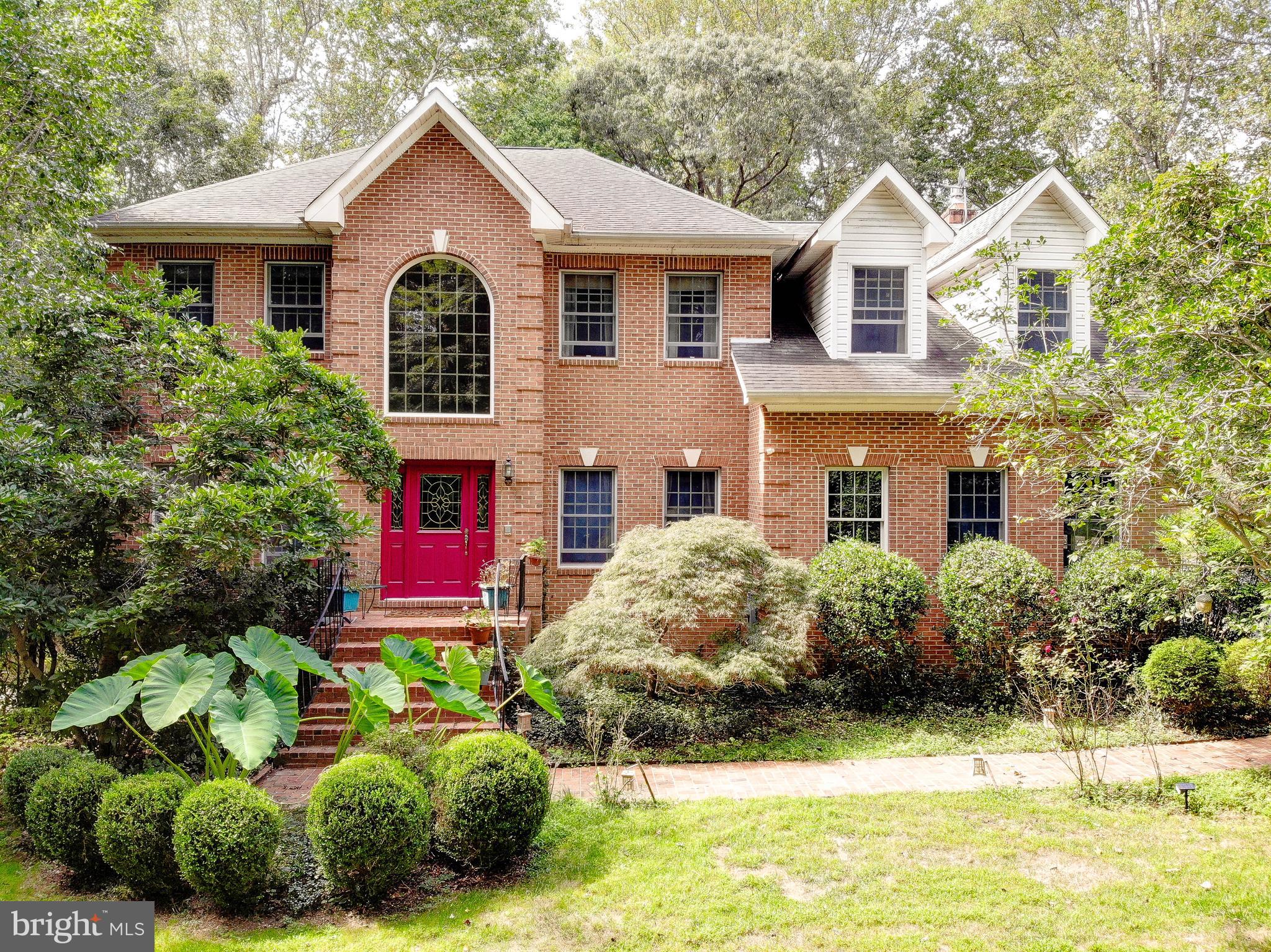 ST LEONARD SHORES - Residential