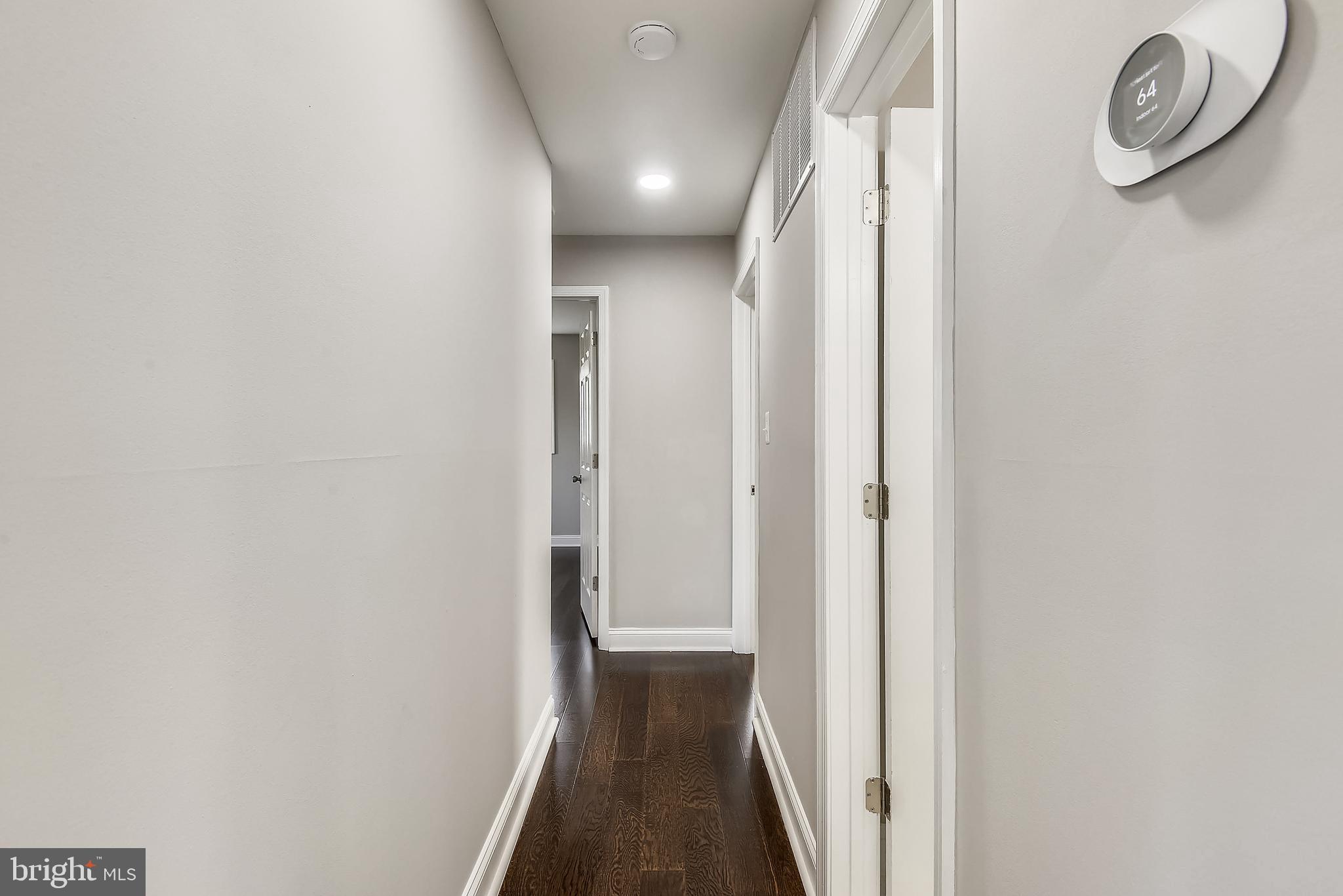 WILLIAMSBURG MANOR NORTH - Residential Lease