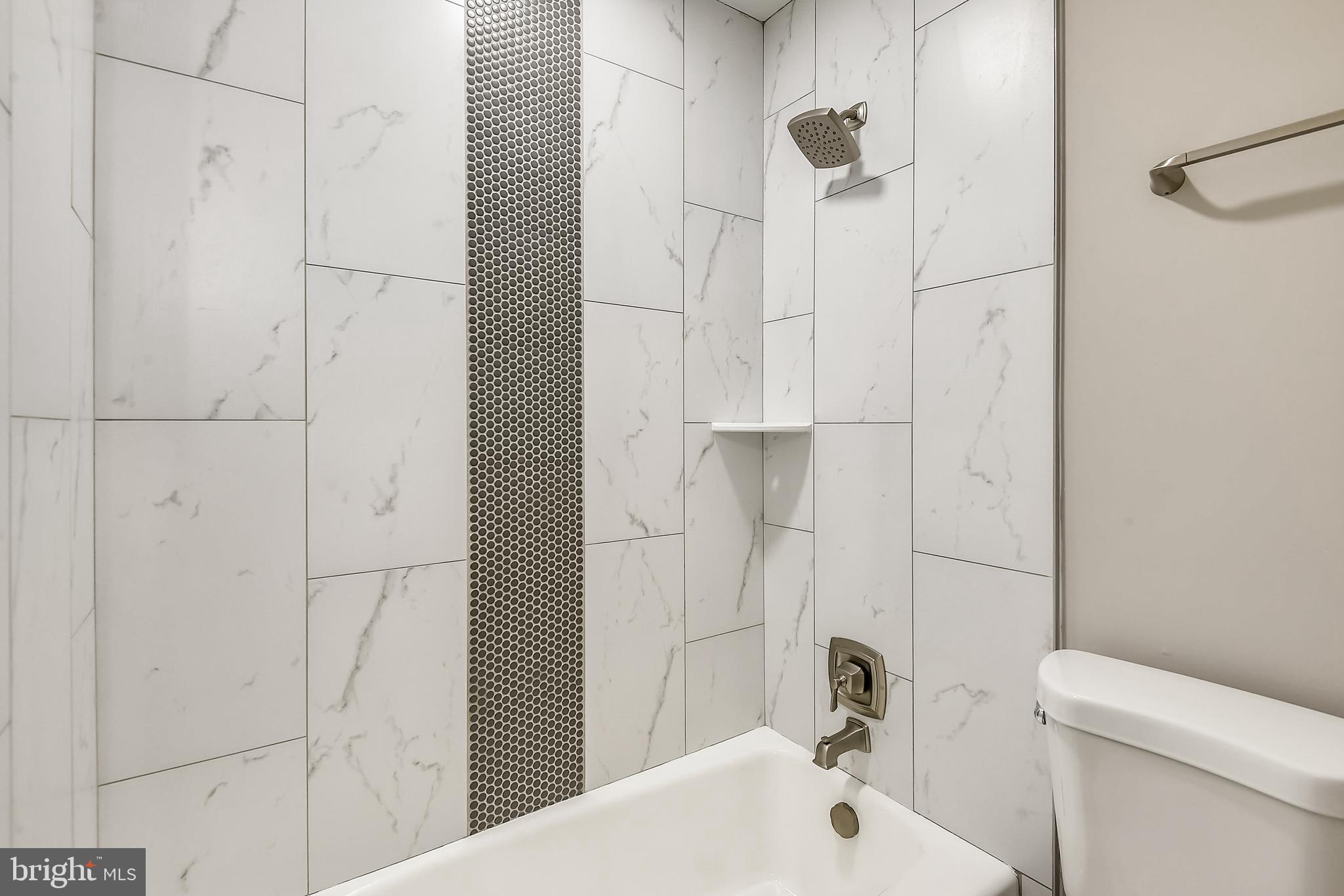 WILLIAMSBURG MANOR NORTH - Residential Lease