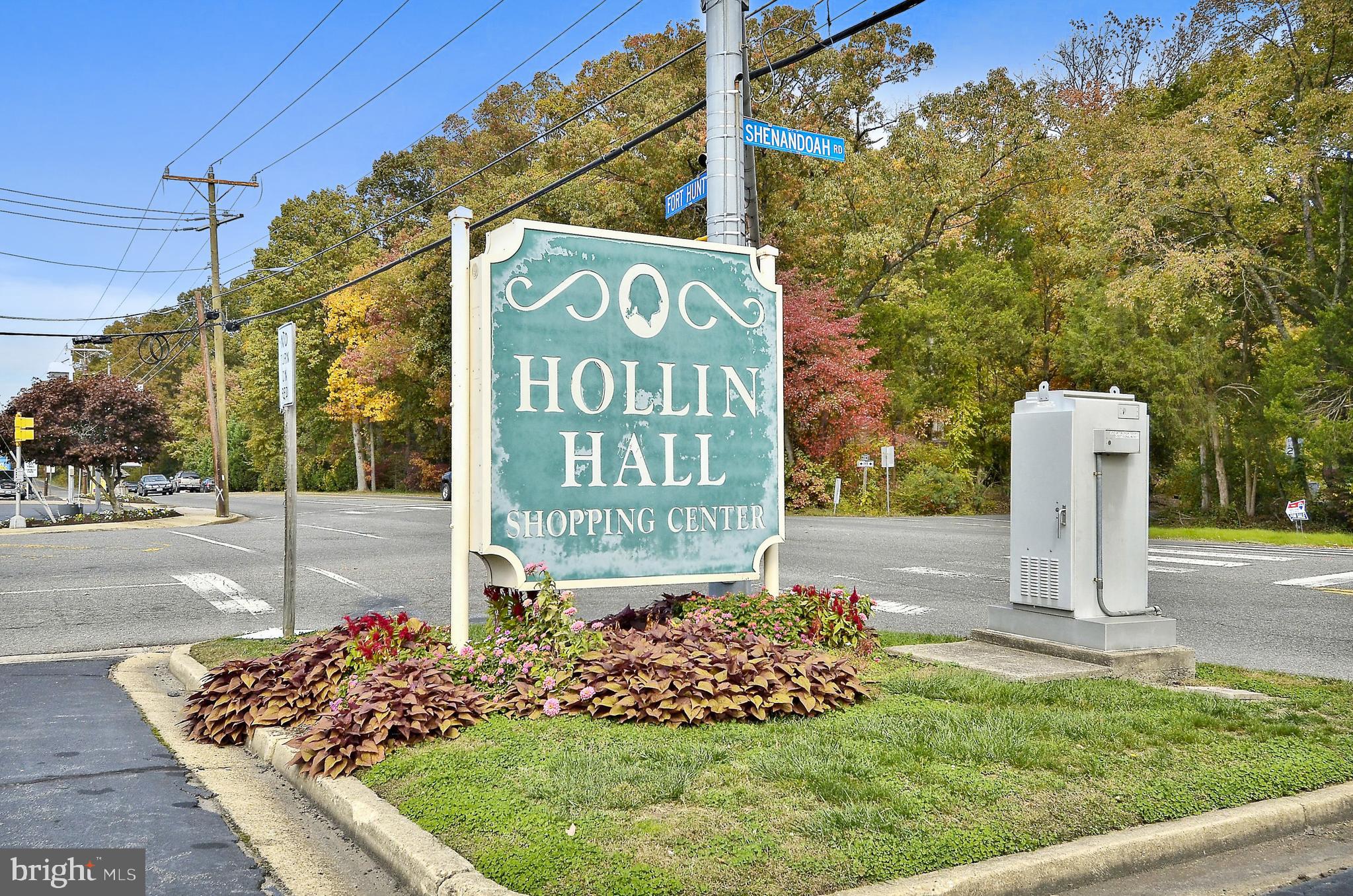 WILLIAMSBURG MANOR NORTH - Residential Lease