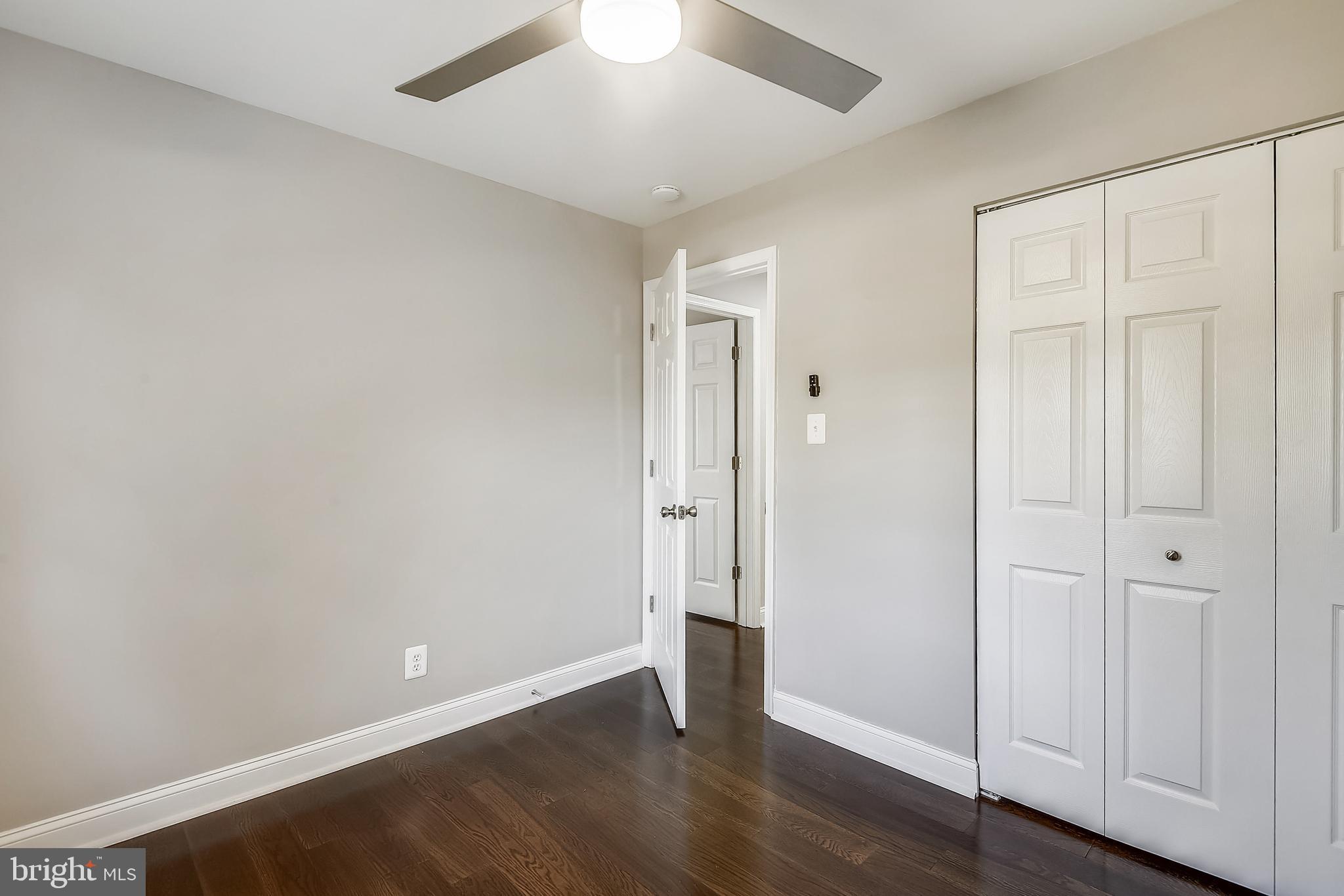 WILLIAMSBURG MANOR NORTH - Residential Lease