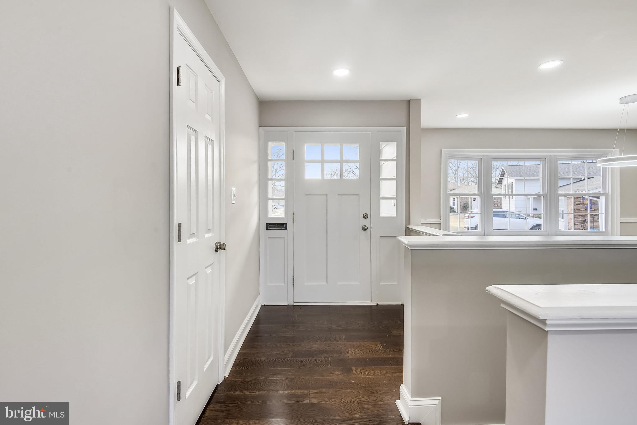 WILLIAMSBURG MANOR NORTH - Residential Lease