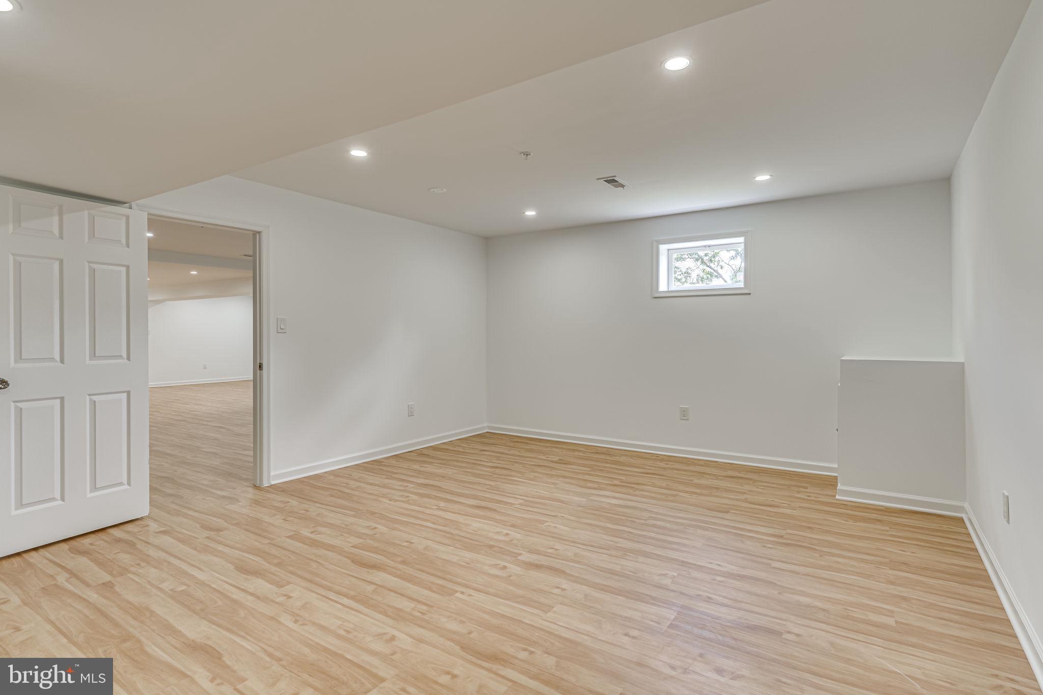 FAIRWOOD - Residential