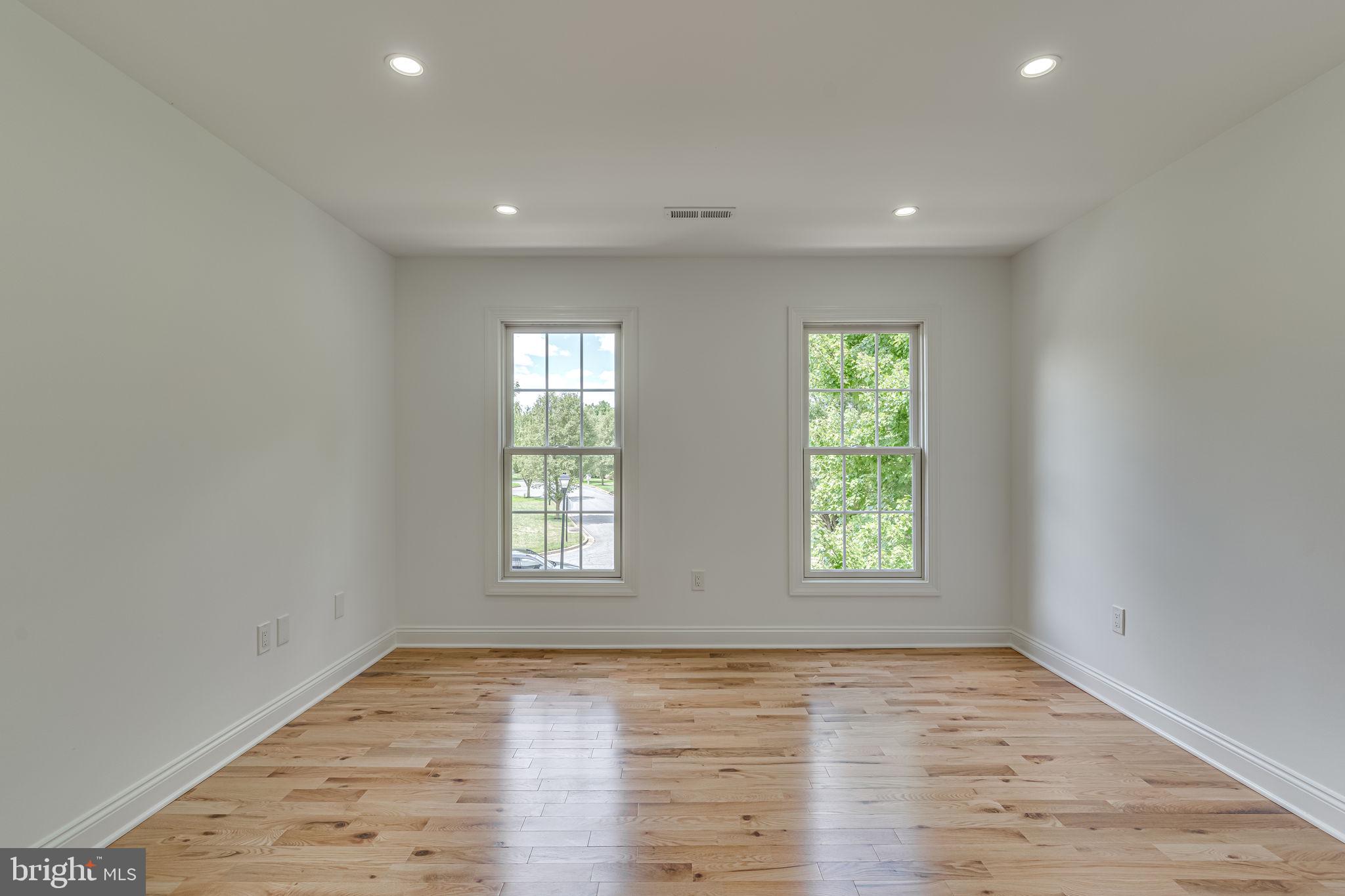 FAIRWOOD - Residential