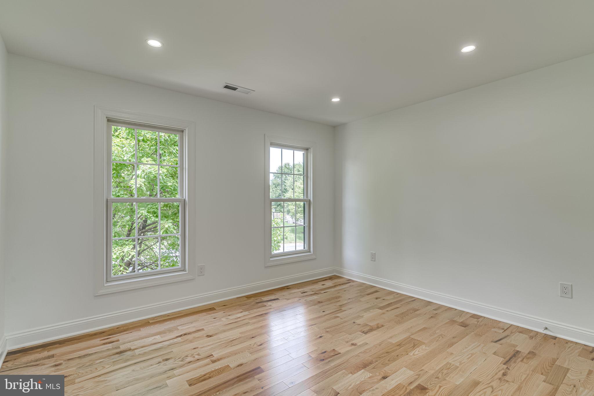 FAIRWOOD - Residential