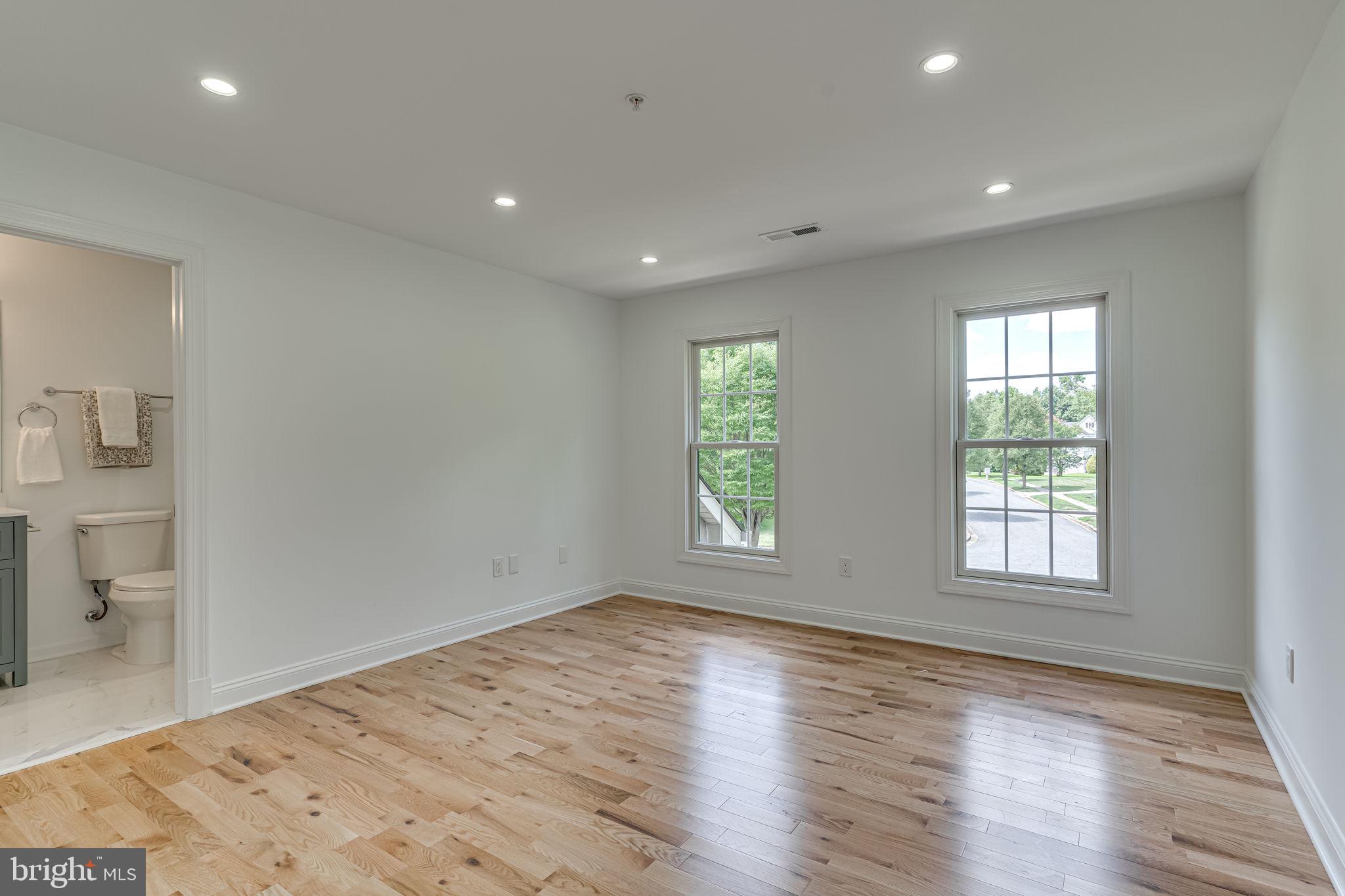 FAIRWOOD - Residential