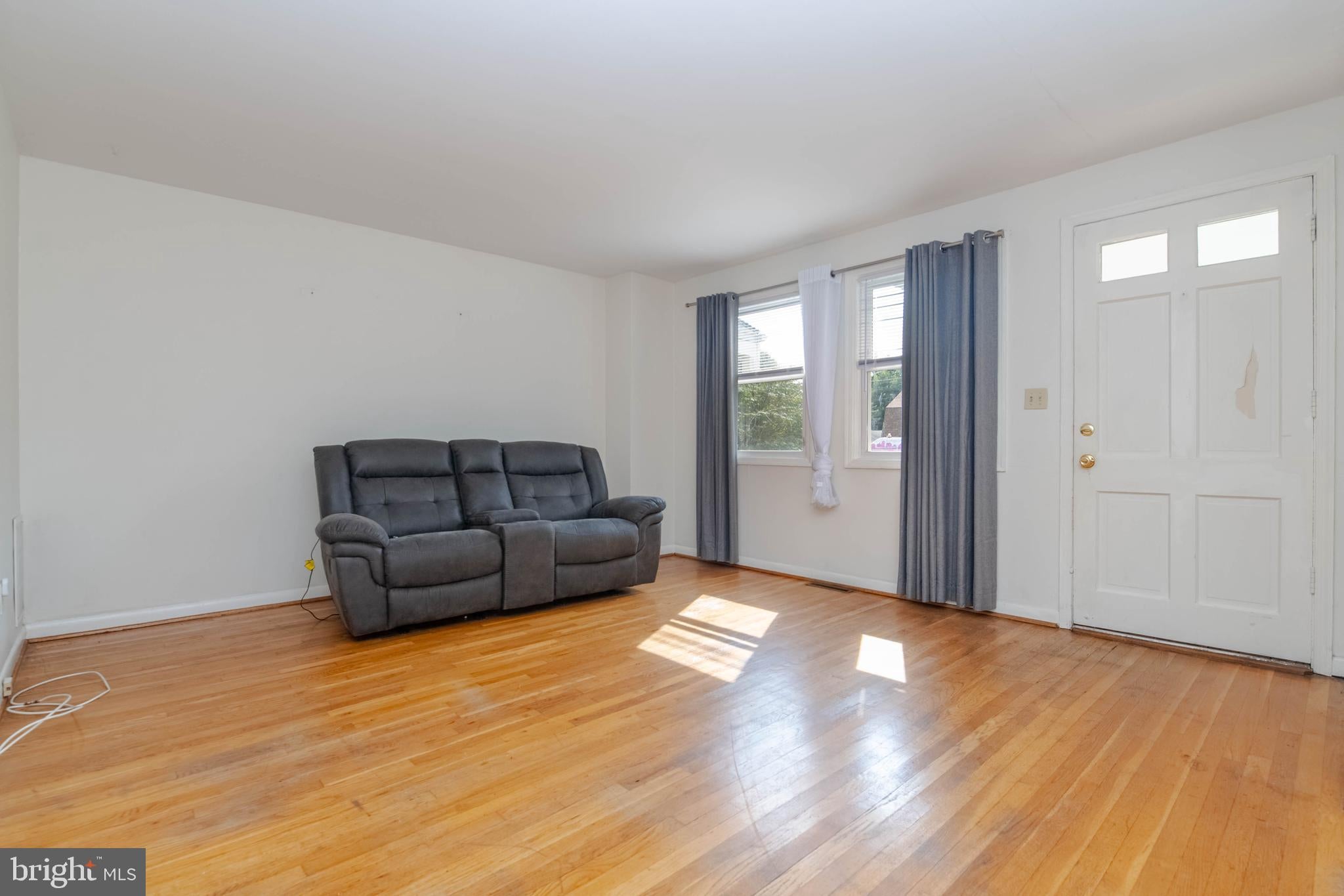 1605 LYNCH ROAD
