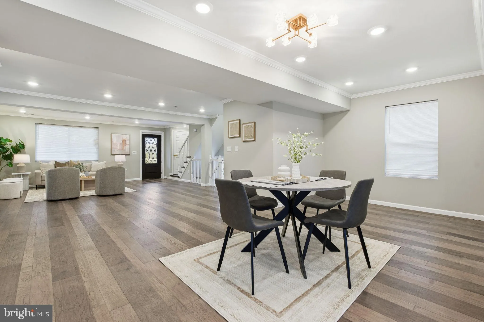 Baltimore, Maryland 21206, United States, 4 Bedrooms Bedrooms, ,4 BathroomsBathrooms,Residential,Pending,246158