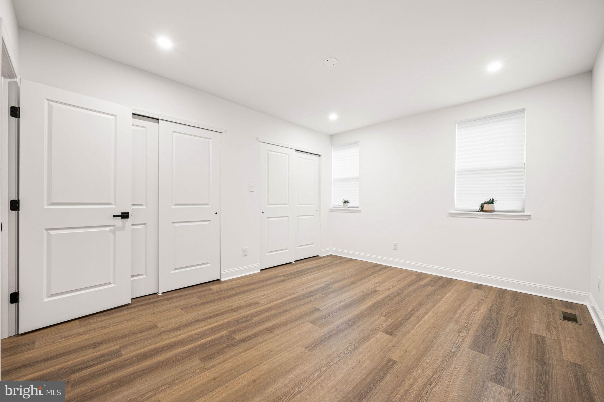 POINT BREEZE - Residential