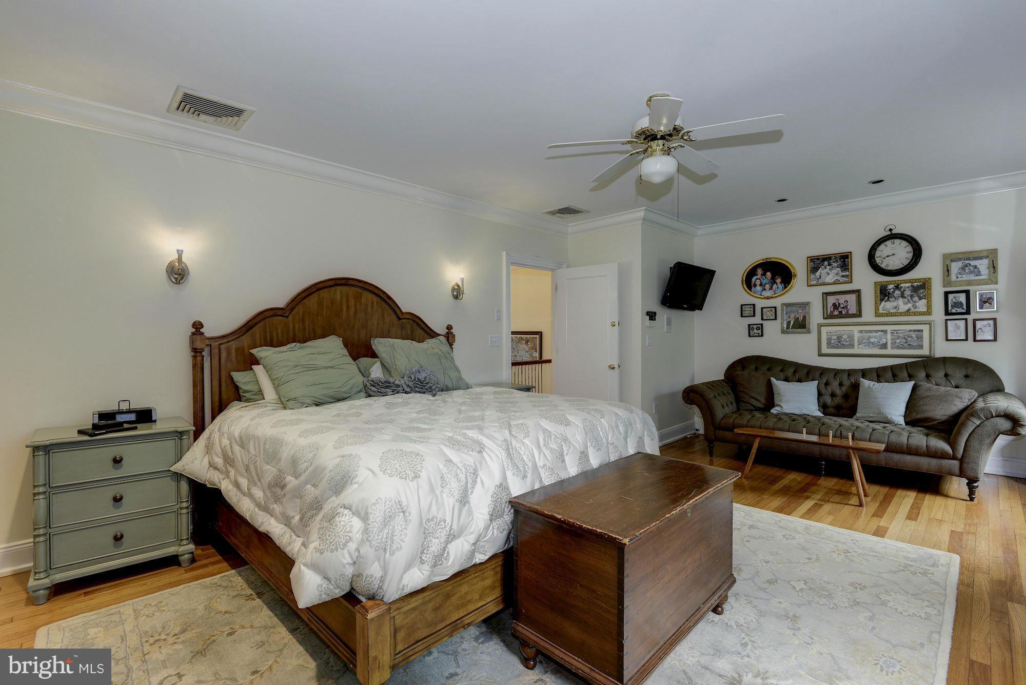 OLDE SEVERNA PARK - Residential