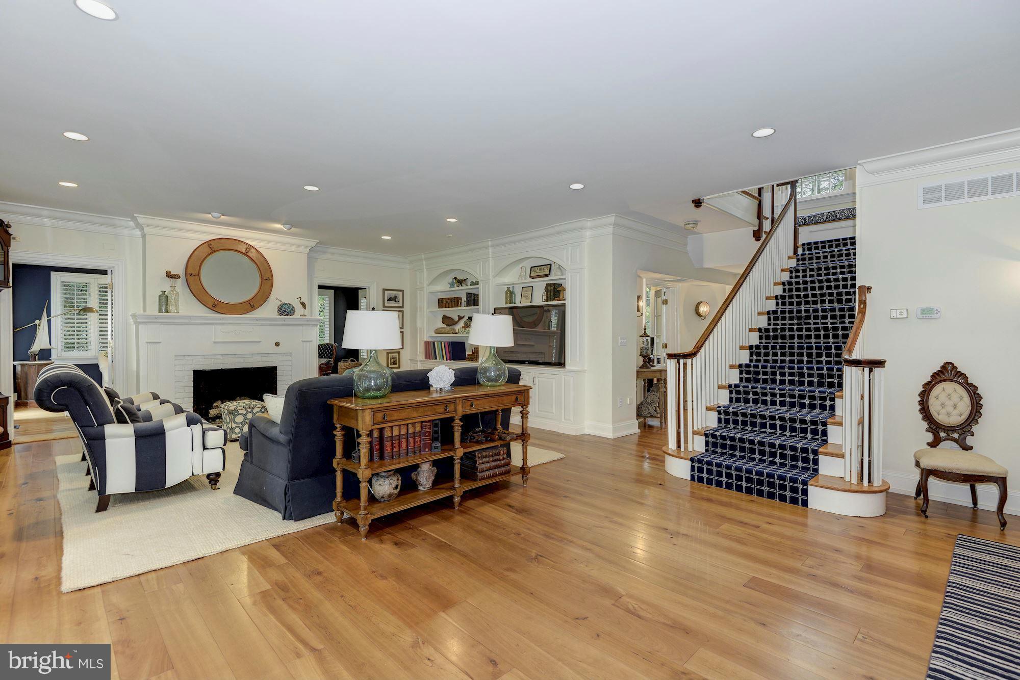 OLDE SEVERNA PARK - Residential