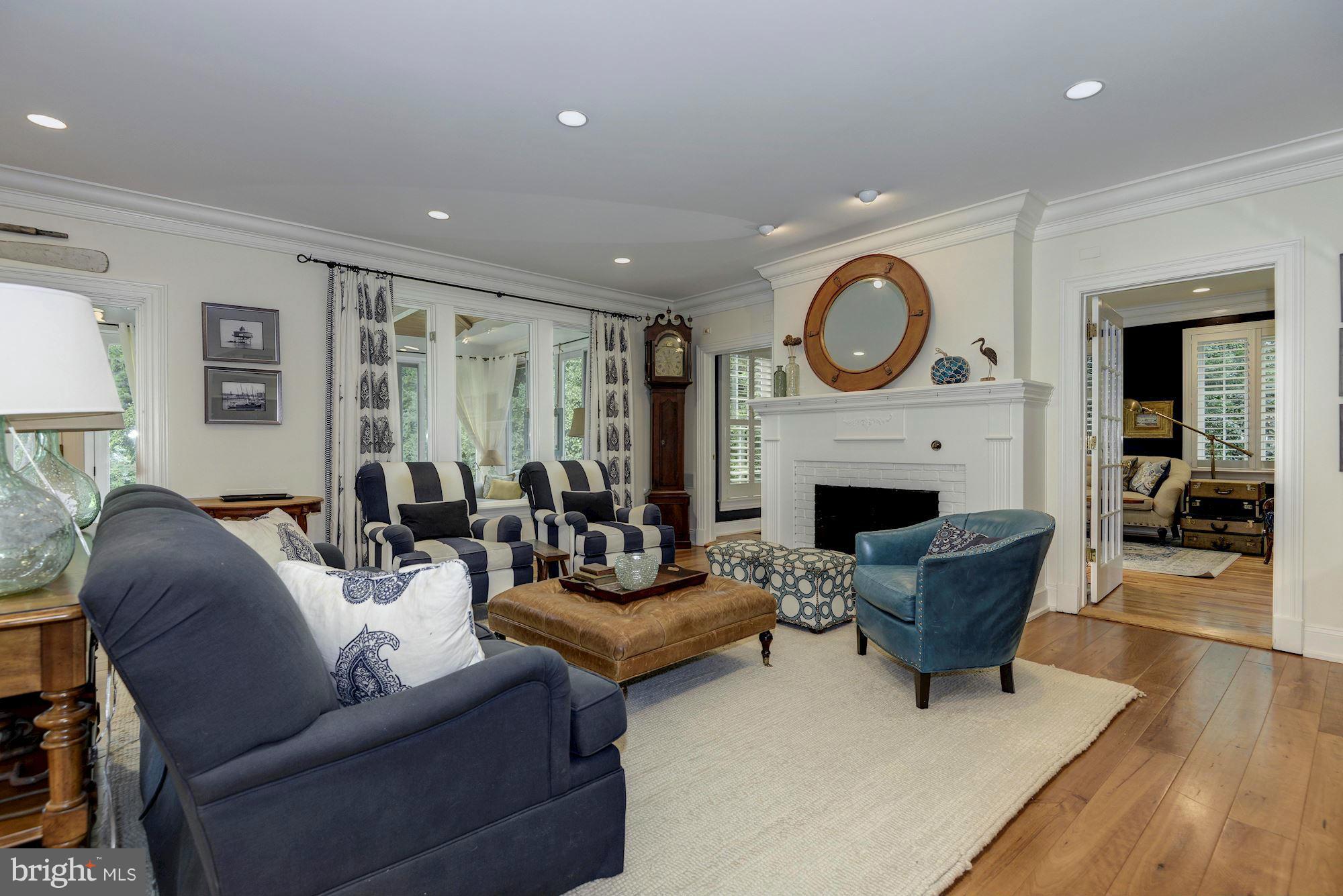 OLDE SEVERNA PARK - Residential