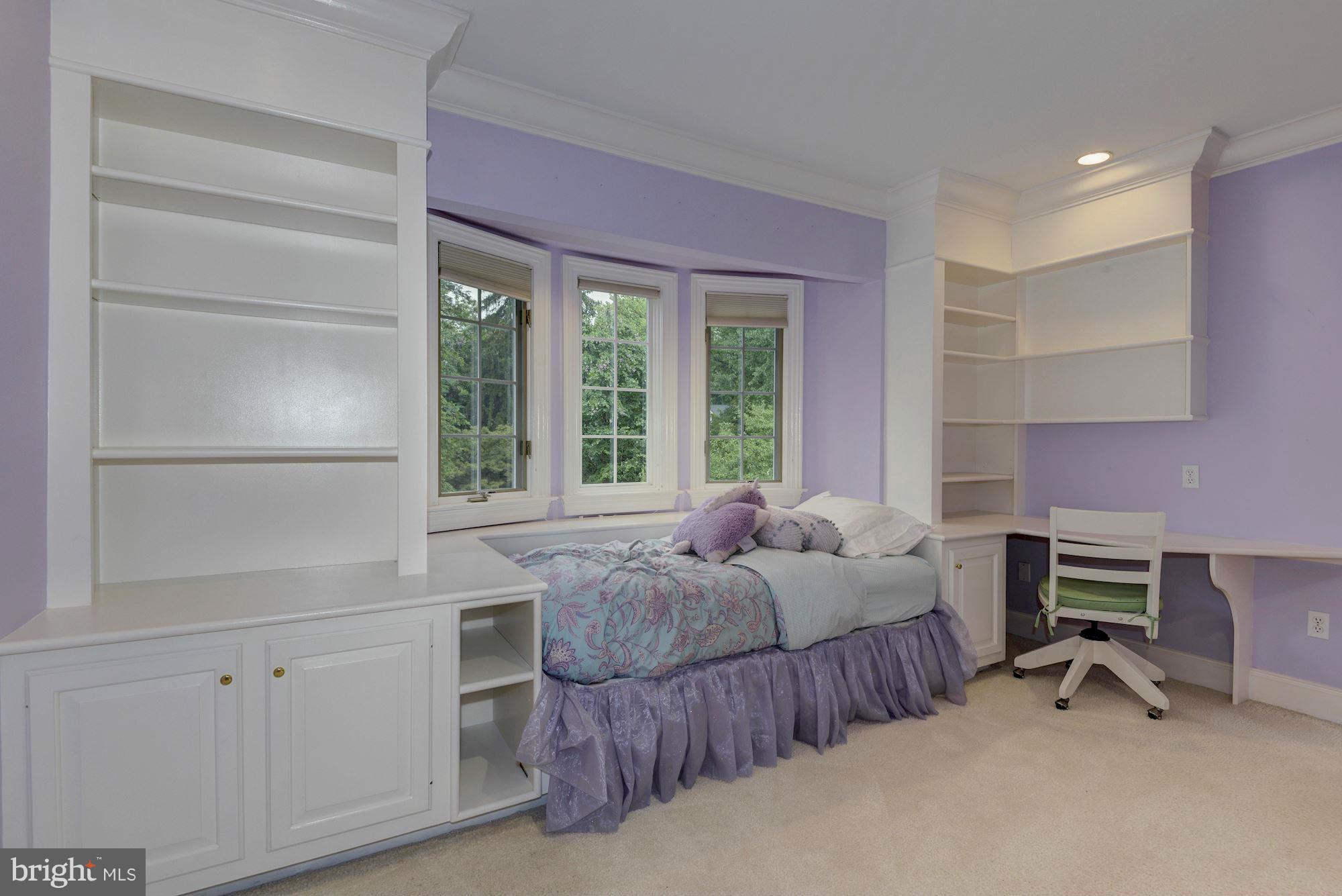 OLDE SEVERNA PARK - Residential