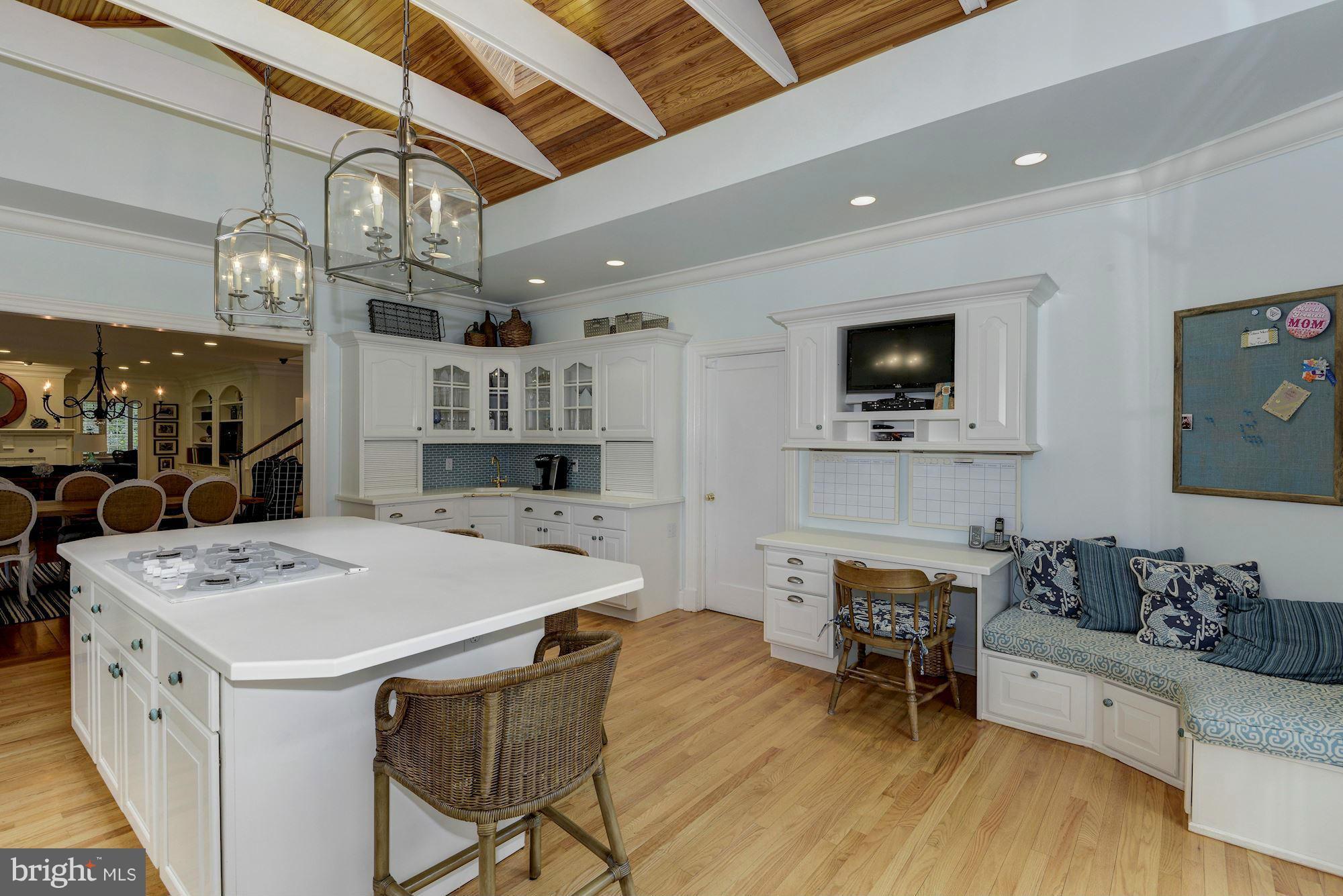 OLDE SEVERNA PARK - Residential