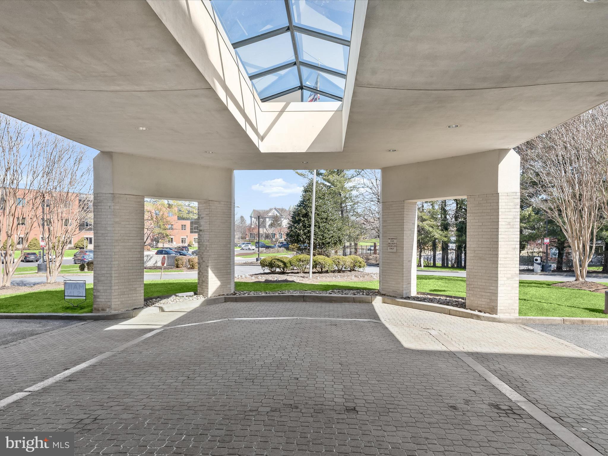 PAVILION IN THE PARK - Residential