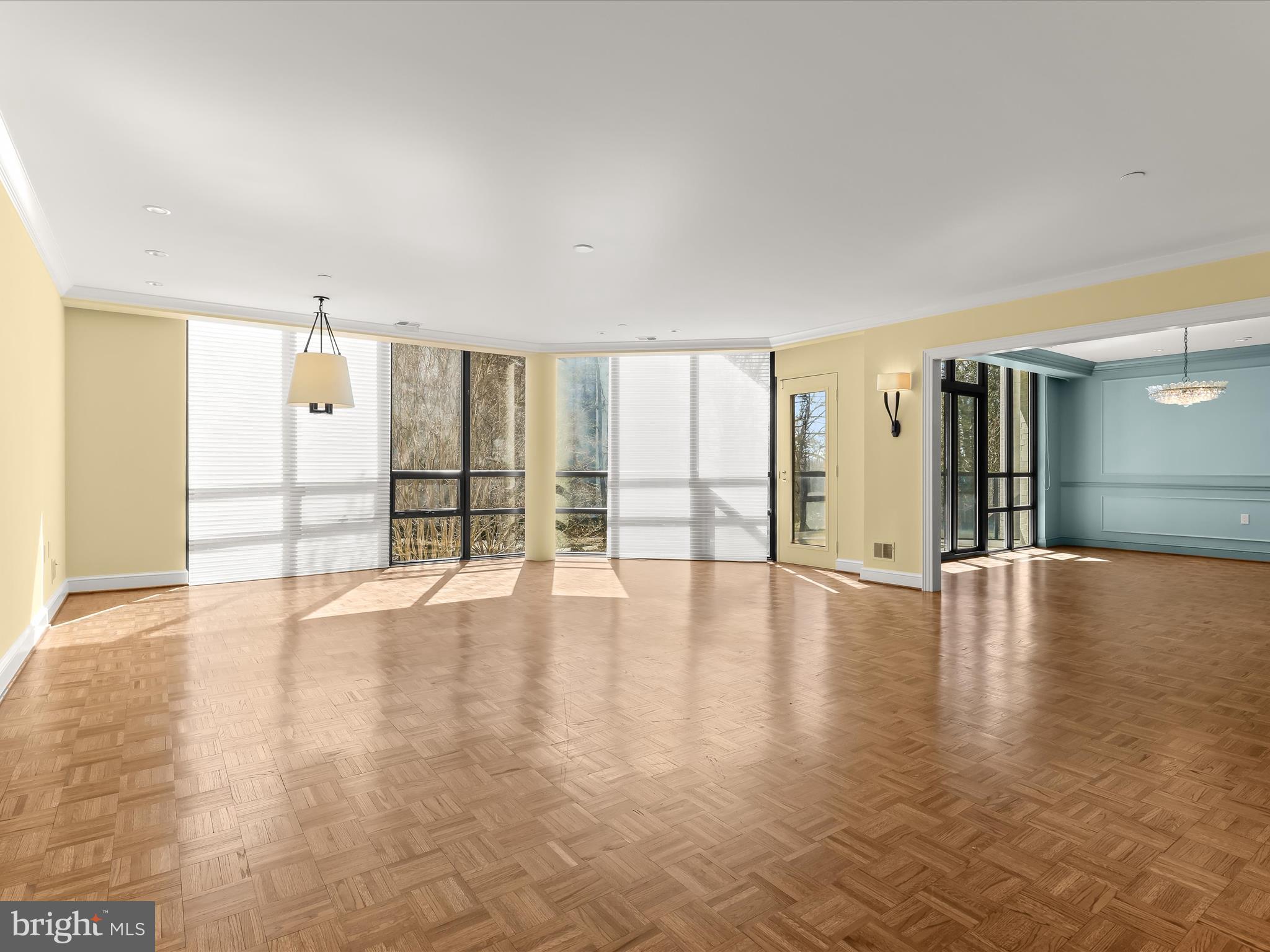 PAVILION IN THE PARK - Residential