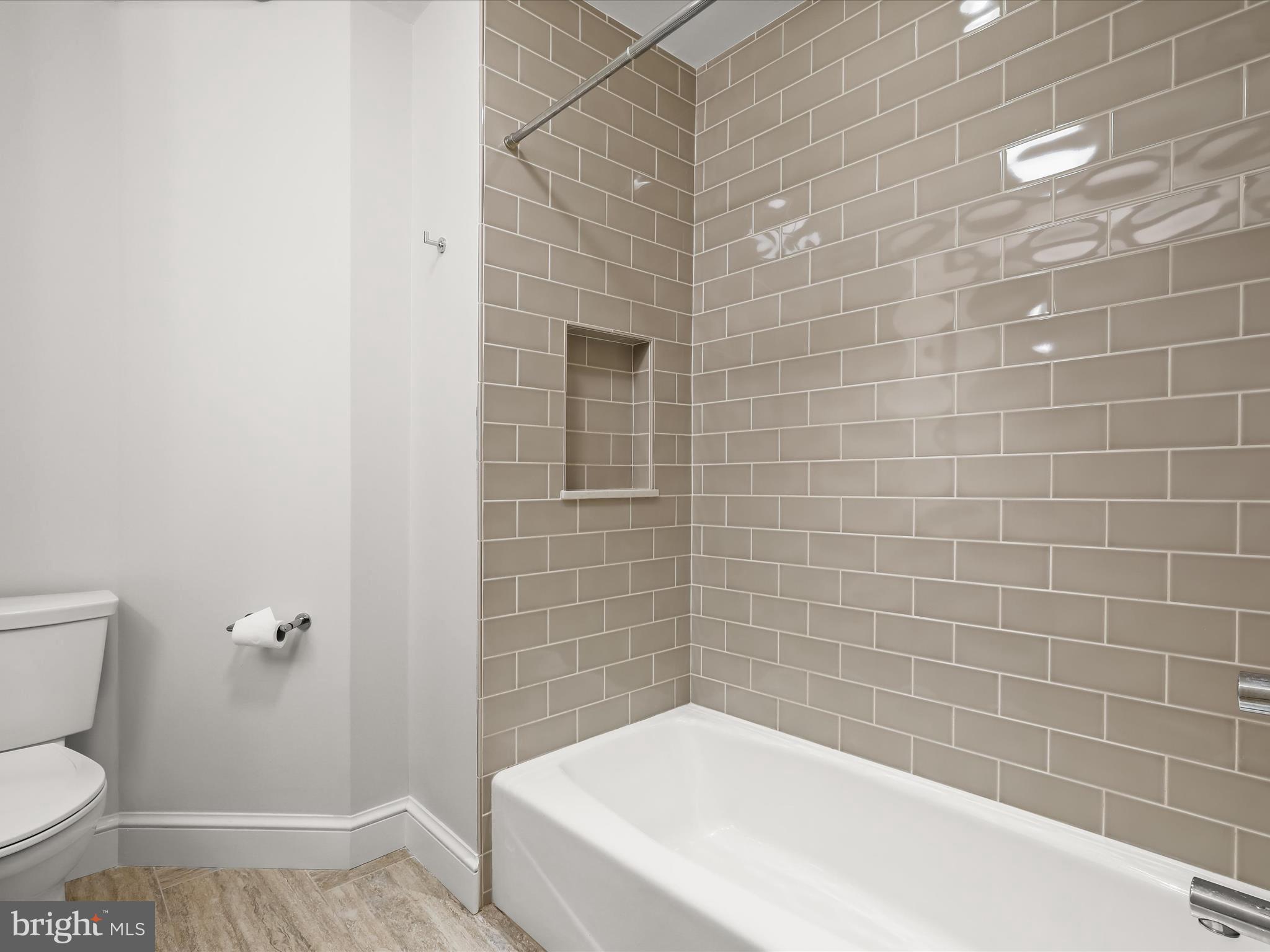 PAVILION IN THE PARK - Residential