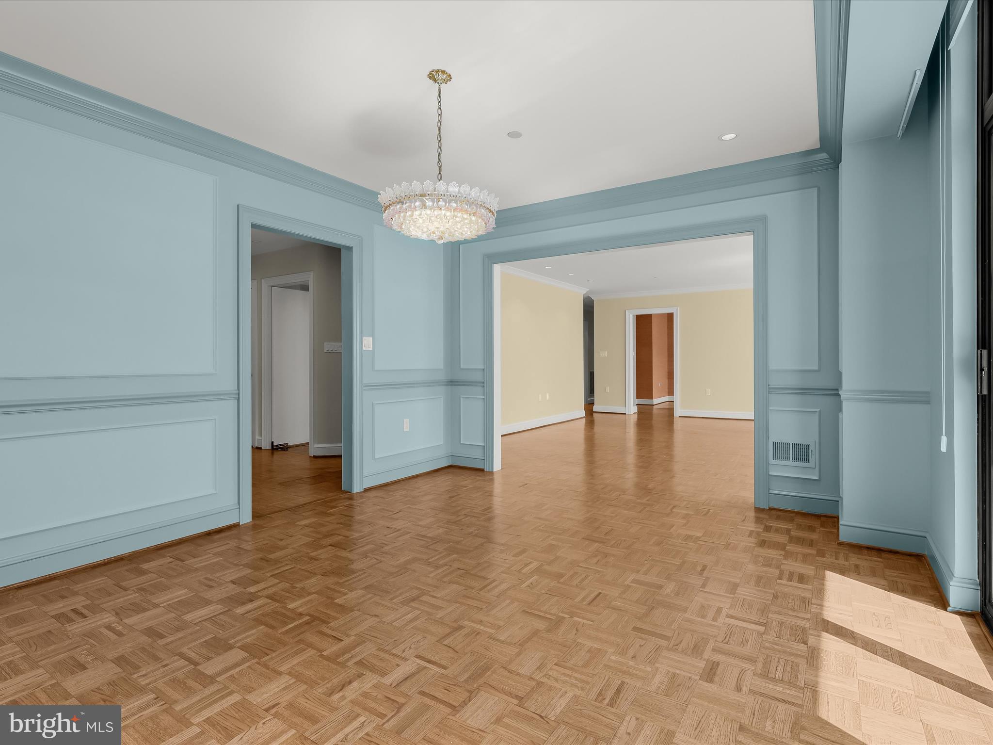 PAVILION IN THE PARK - Residential