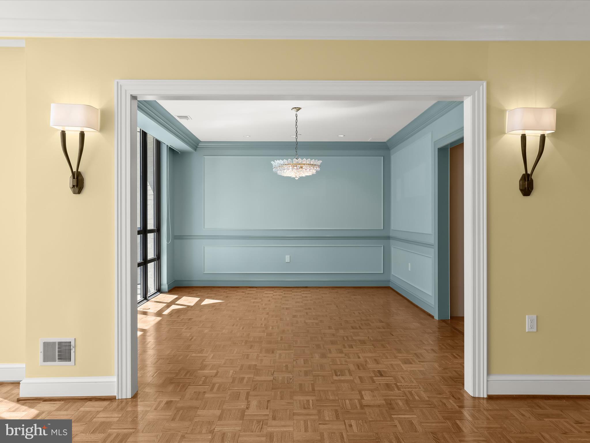 PAVILION IN THE PARK - Residential