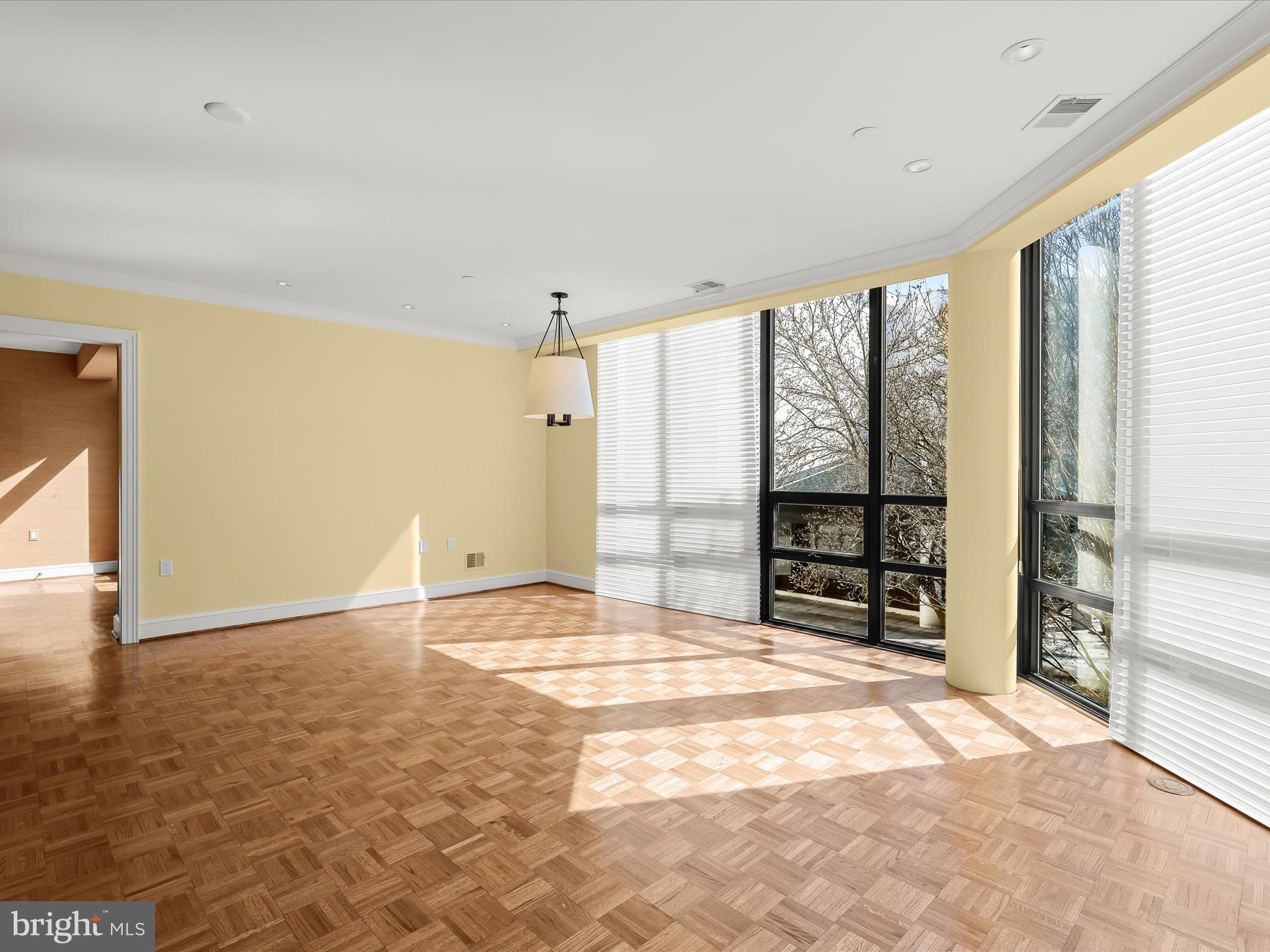 PAVILION IN THE PARK - Residential