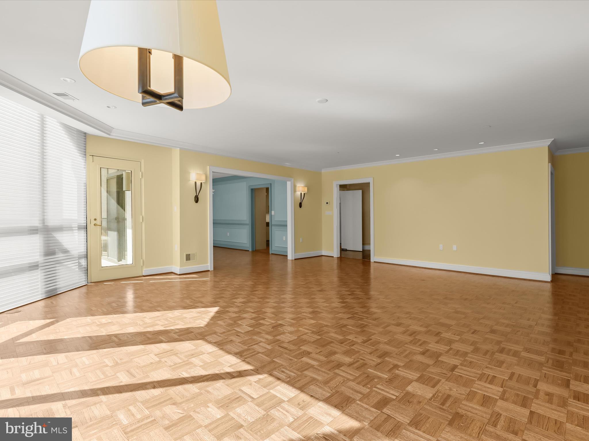 PAVILION IN THE PARK - Residential