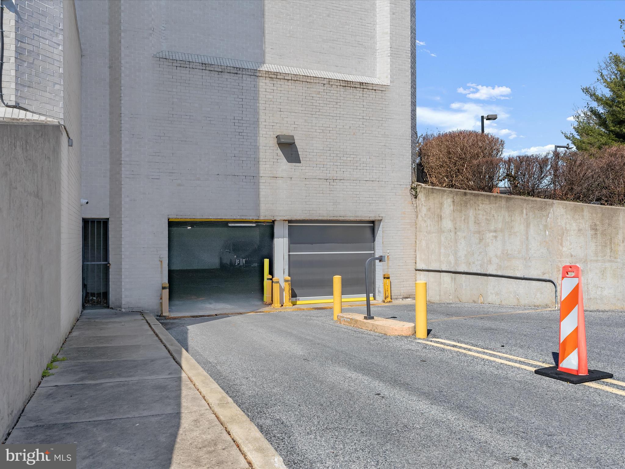 PAVILION IN THE PARK - Residential