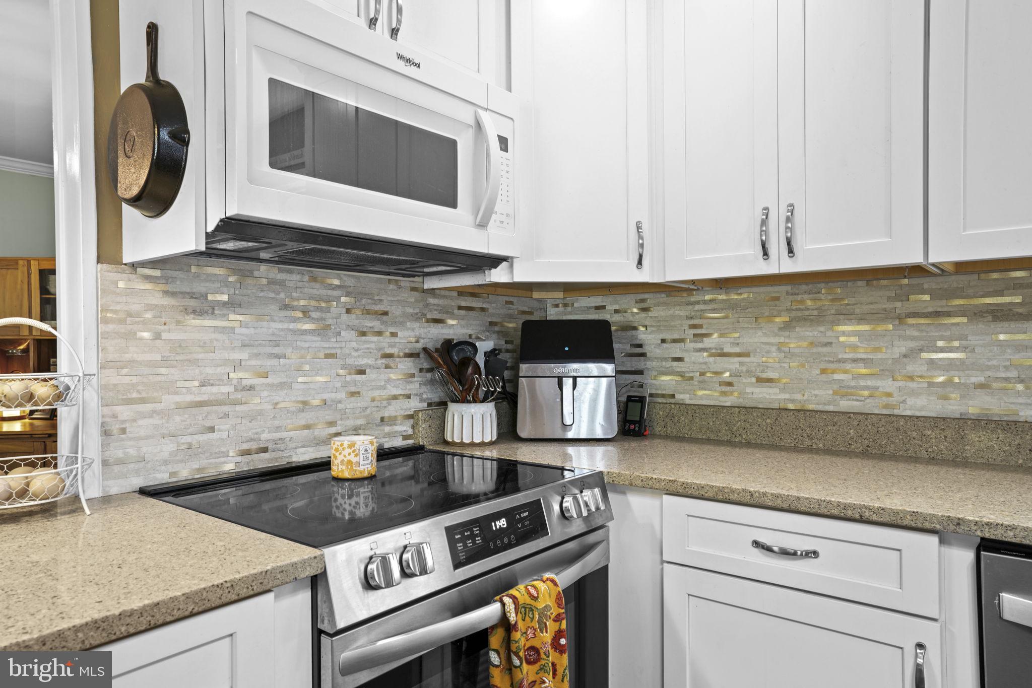 SCOTCH POINT - Residential