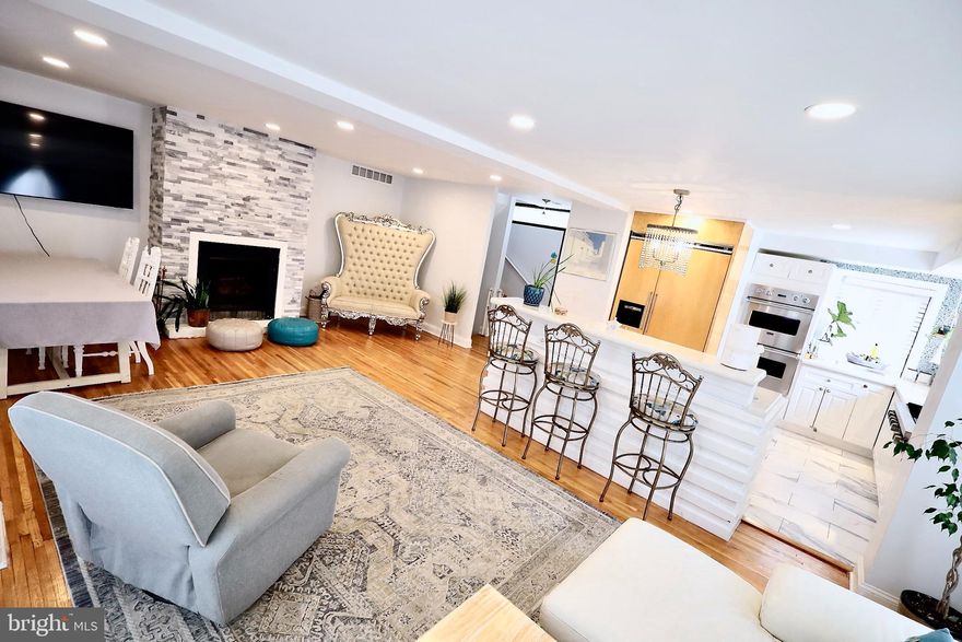 This beautiful red brick property has everything you would want in it for a fantastic weekend vacation, seasonal stay or student/faculty housing at the Jefferson. Located right in center city and within walking distance to all the fine establishments that center city has to offer. The property has recently been renovated with amazing finishes that will make you want to stay forever. There is even a parking space so you won't have to worry about finding street parking in center city. Your stay at this wonderful home definitely will not disappoint! The listed price is for a per month rental, this rental is also available for short term or long term stays. The short or long term rental rates may vary based upon review of inquiry or application.