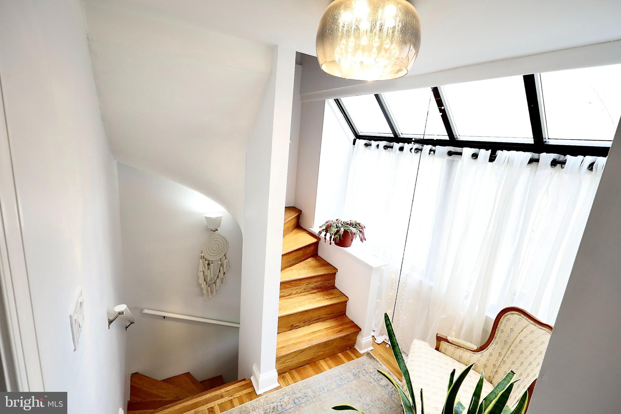 SOCIETY HILL - Residential Lease