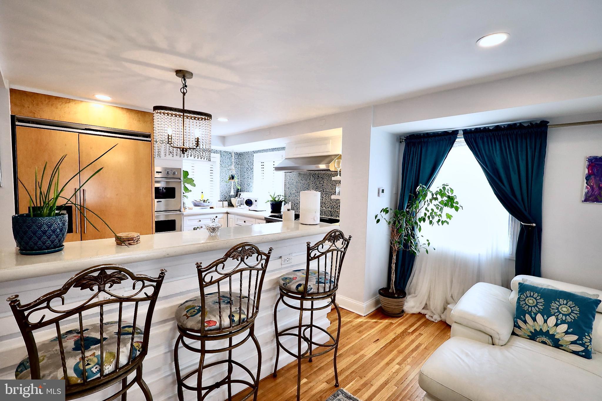 SOCIETY HILL - Residential Lease