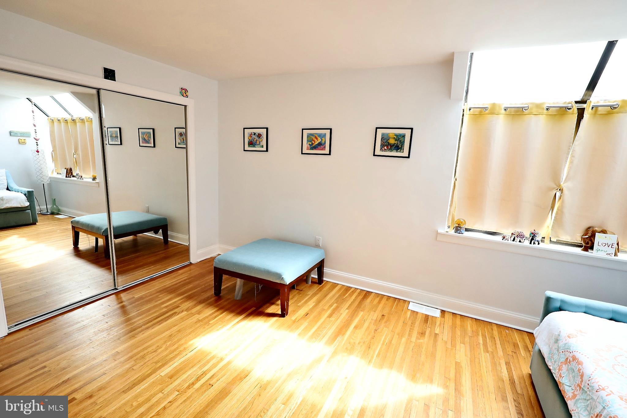 SOCIETY HILL - Residential Lease