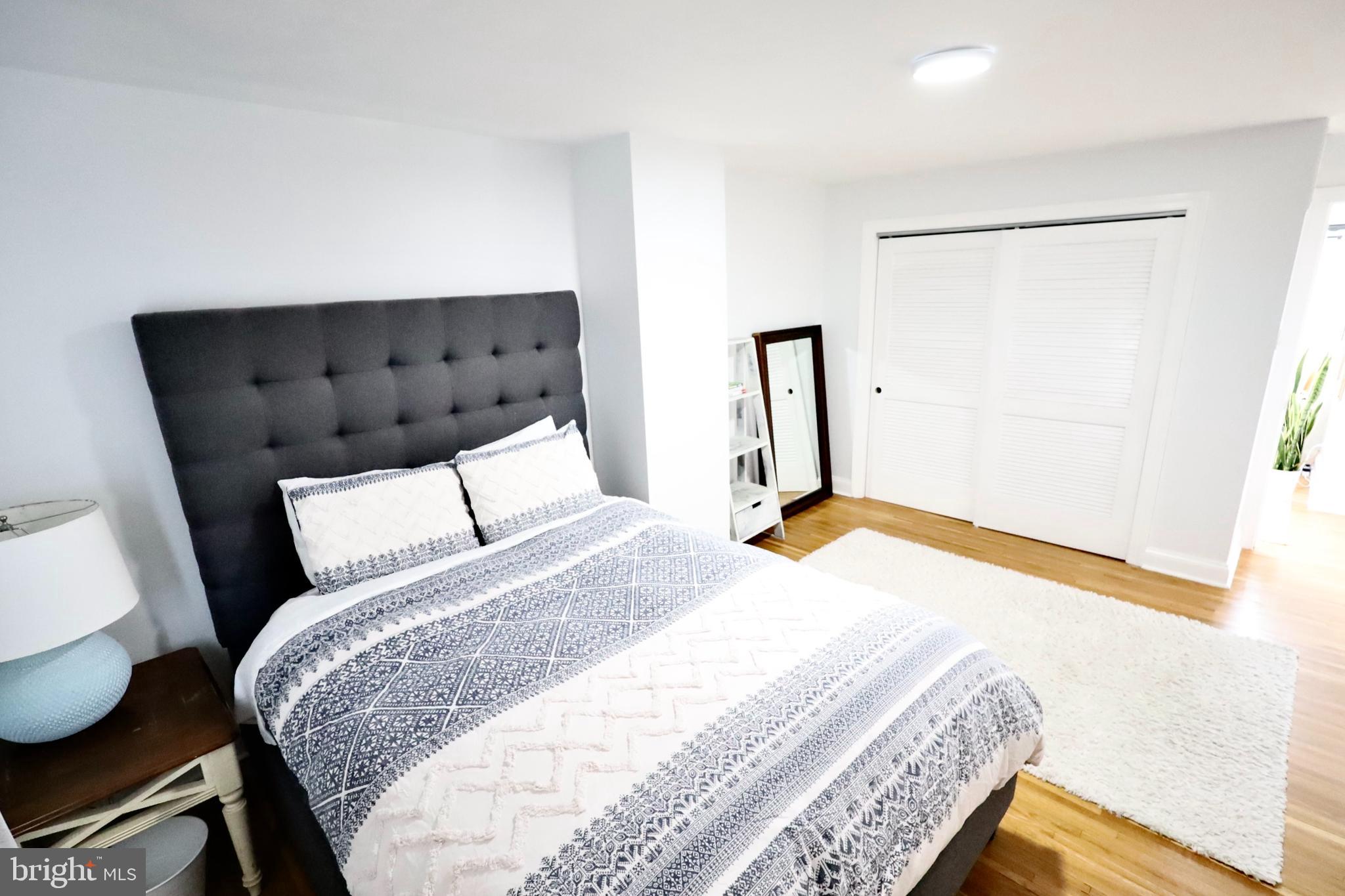 SOCIETY HILL - Residential Lease