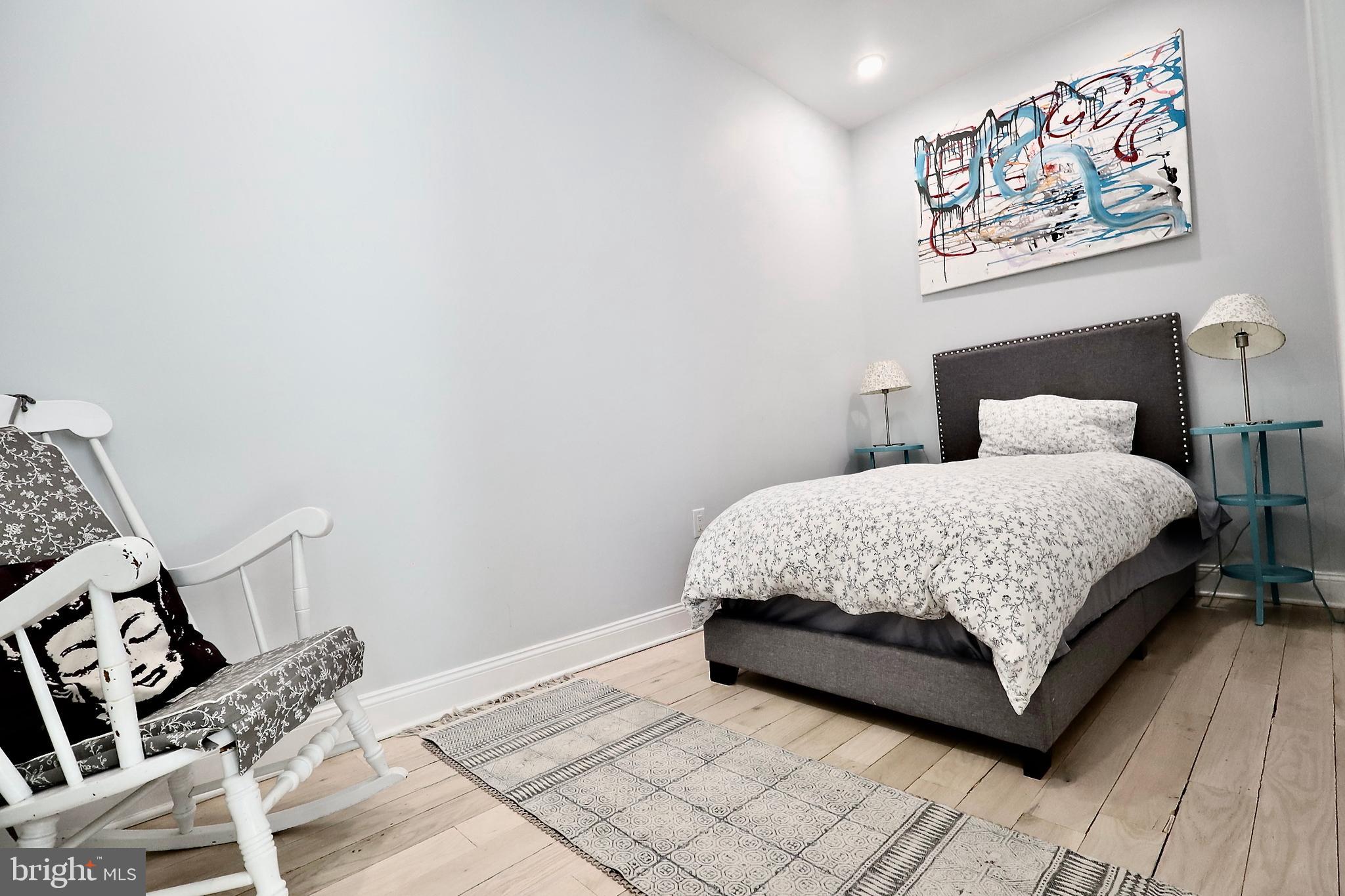 SOCIETY HILL - Residential Lease