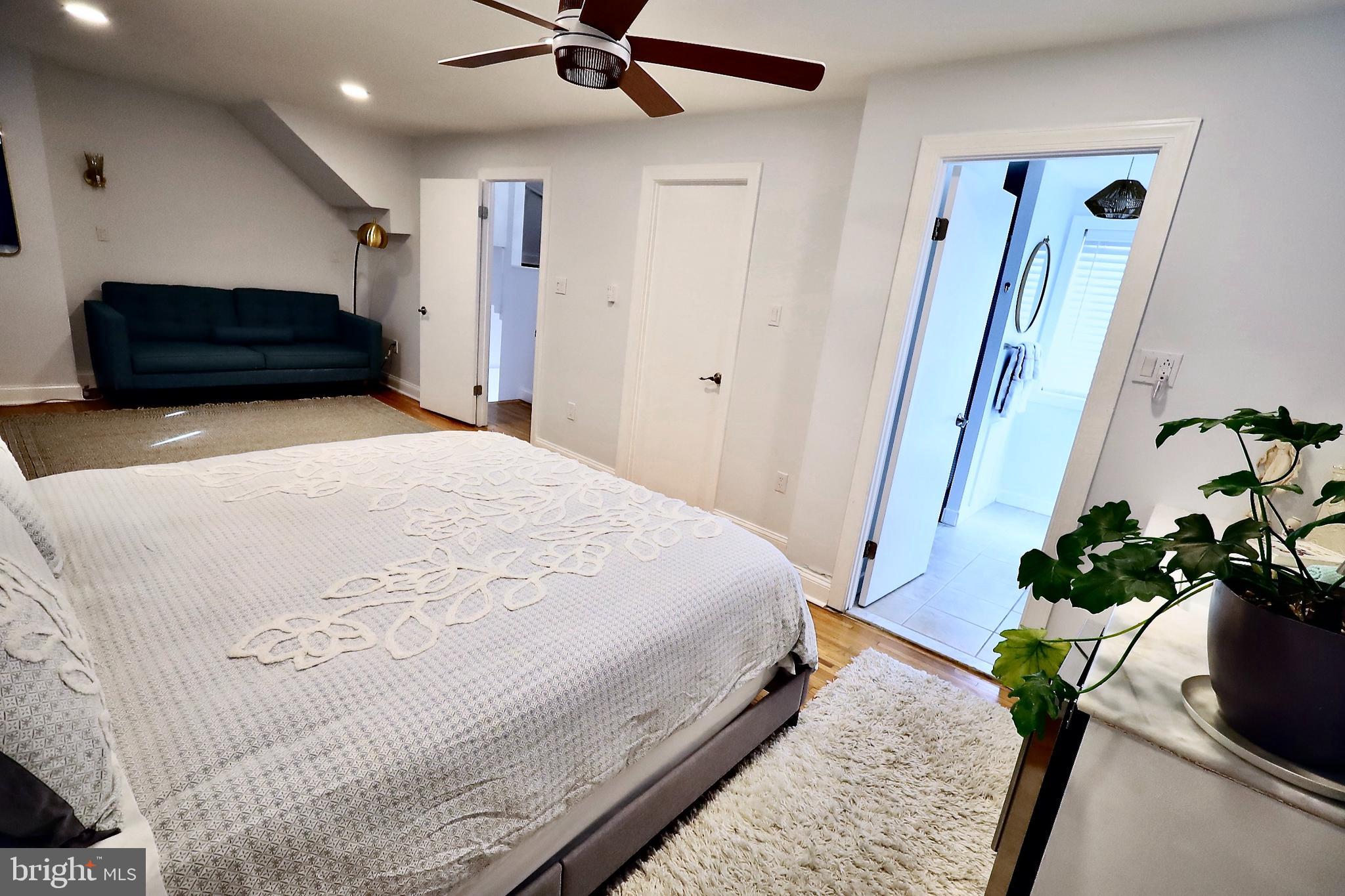 SOCIETY HILL - Residential Lease