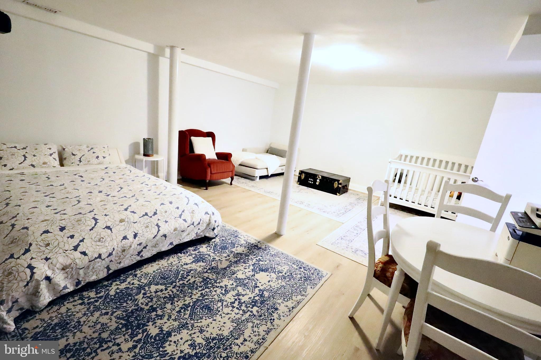 SOCIETY HILL - Residential Lease