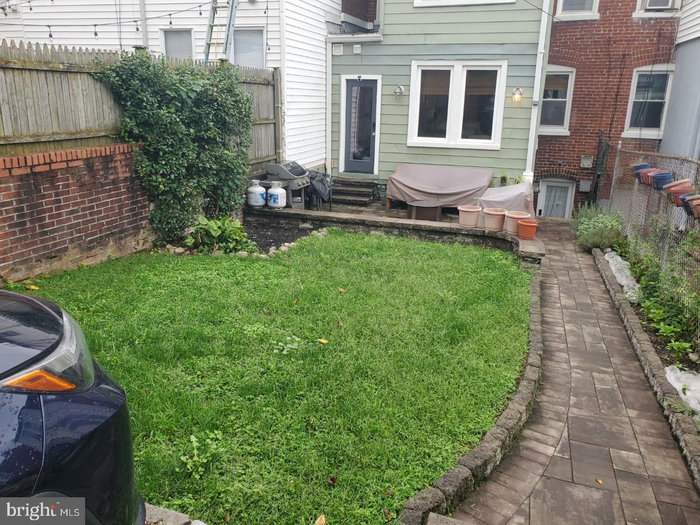 PETWORTH - Residential Lease