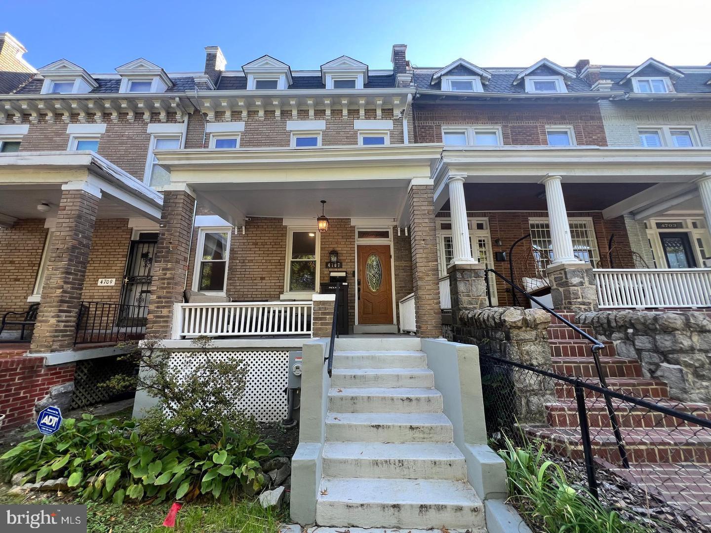 PETWORTH - Residential Lease